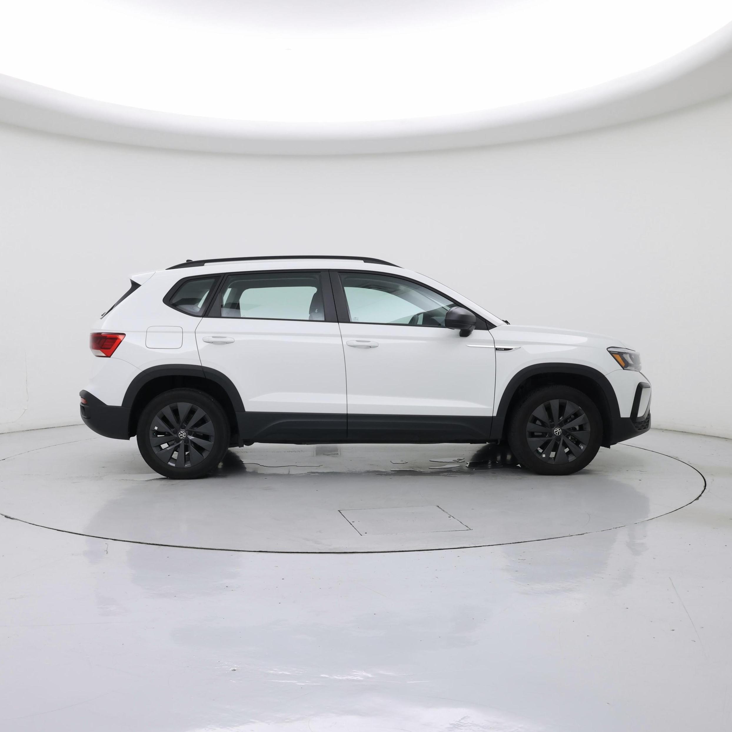 Thumbnail: 2022 Volkswagen Taos - 7
