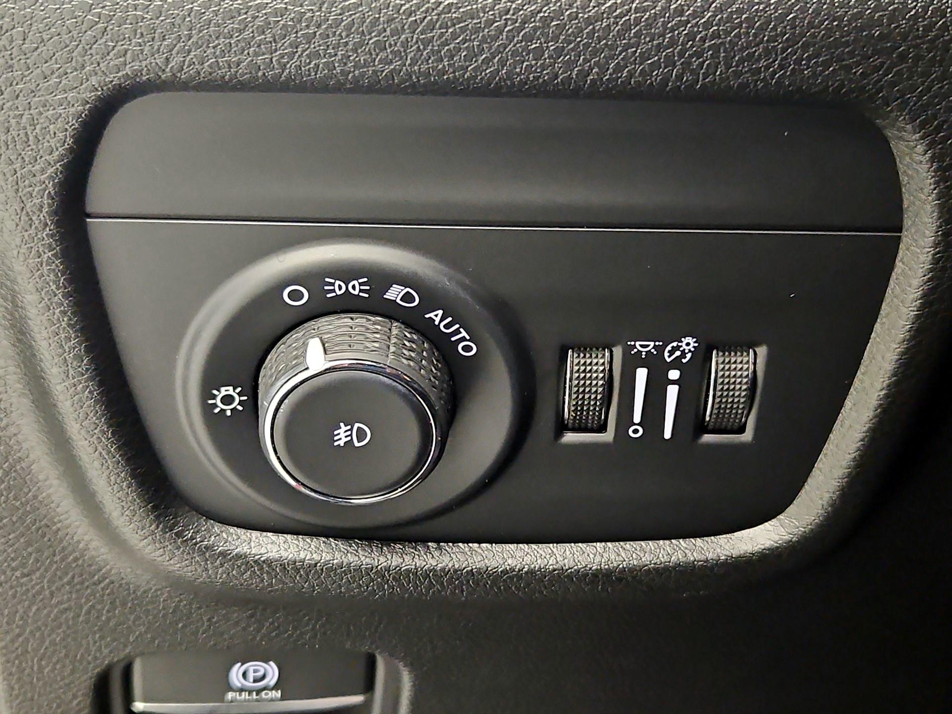 Thumbnail: 2023 Jeep Grand Cherokee - 13
