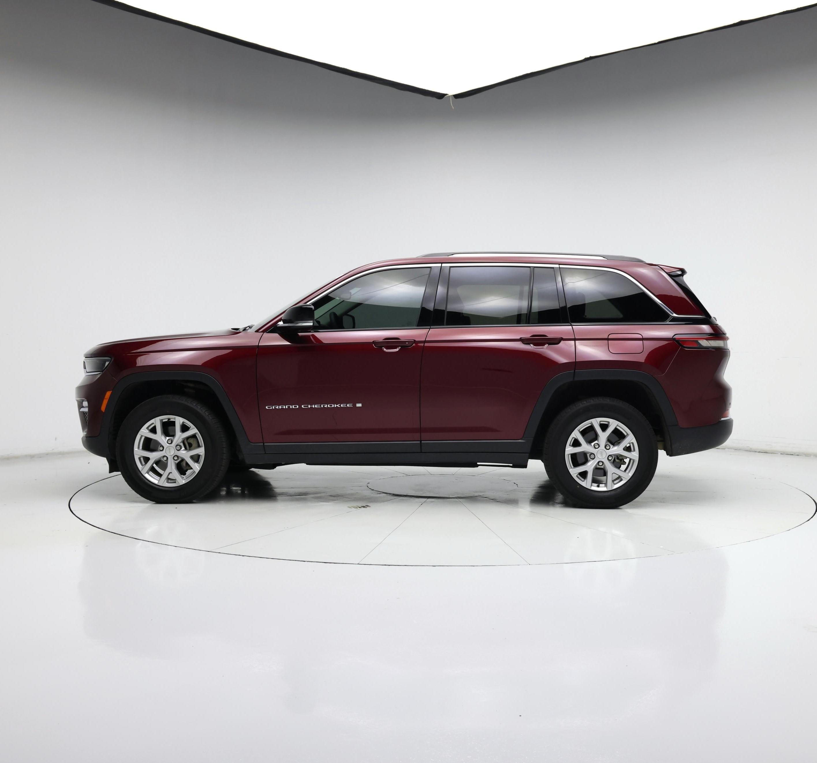Thumbnail: 2023 Jeep Grand Cherokee - 3
