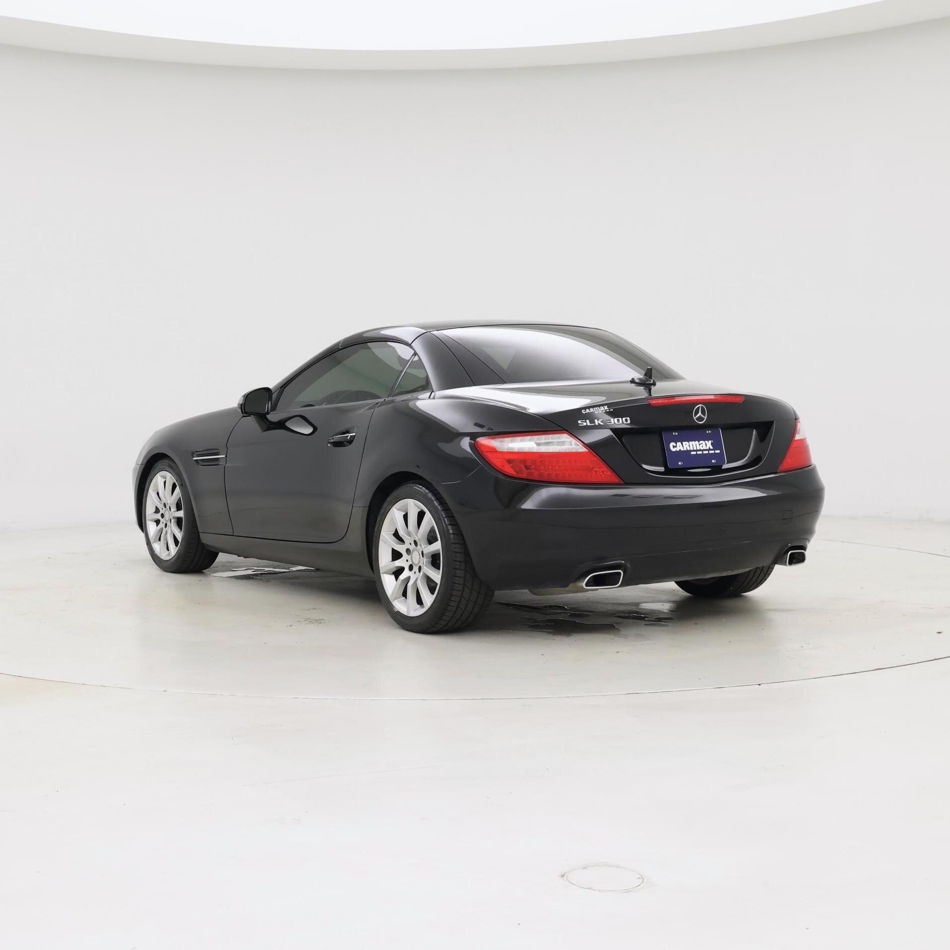 Thumbnail: 2016 Mercedes-Benz SLK - 2
