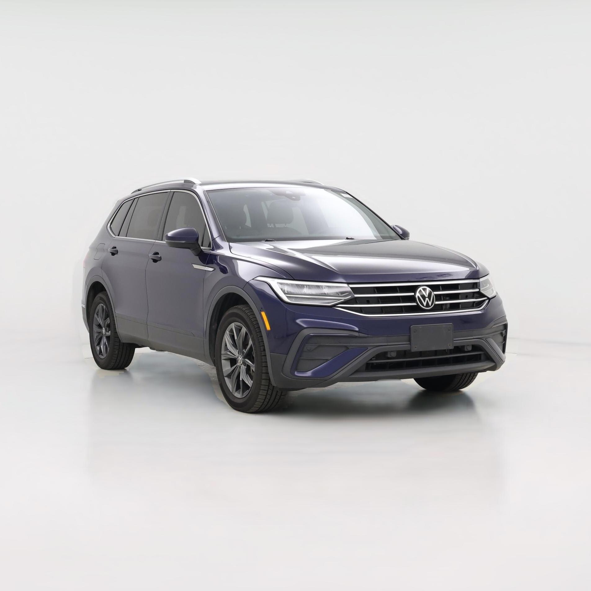 Thumbnail: 2022 Volkswagen Tiguan - 1