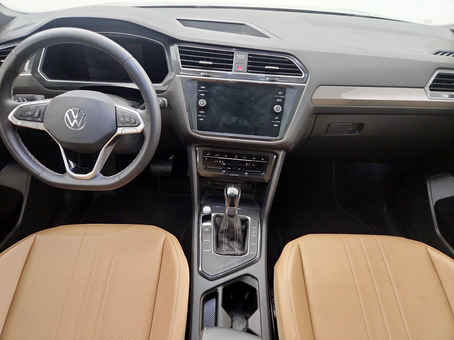 Thumbnail: 2022 Volkswagen Tiguan - 9
