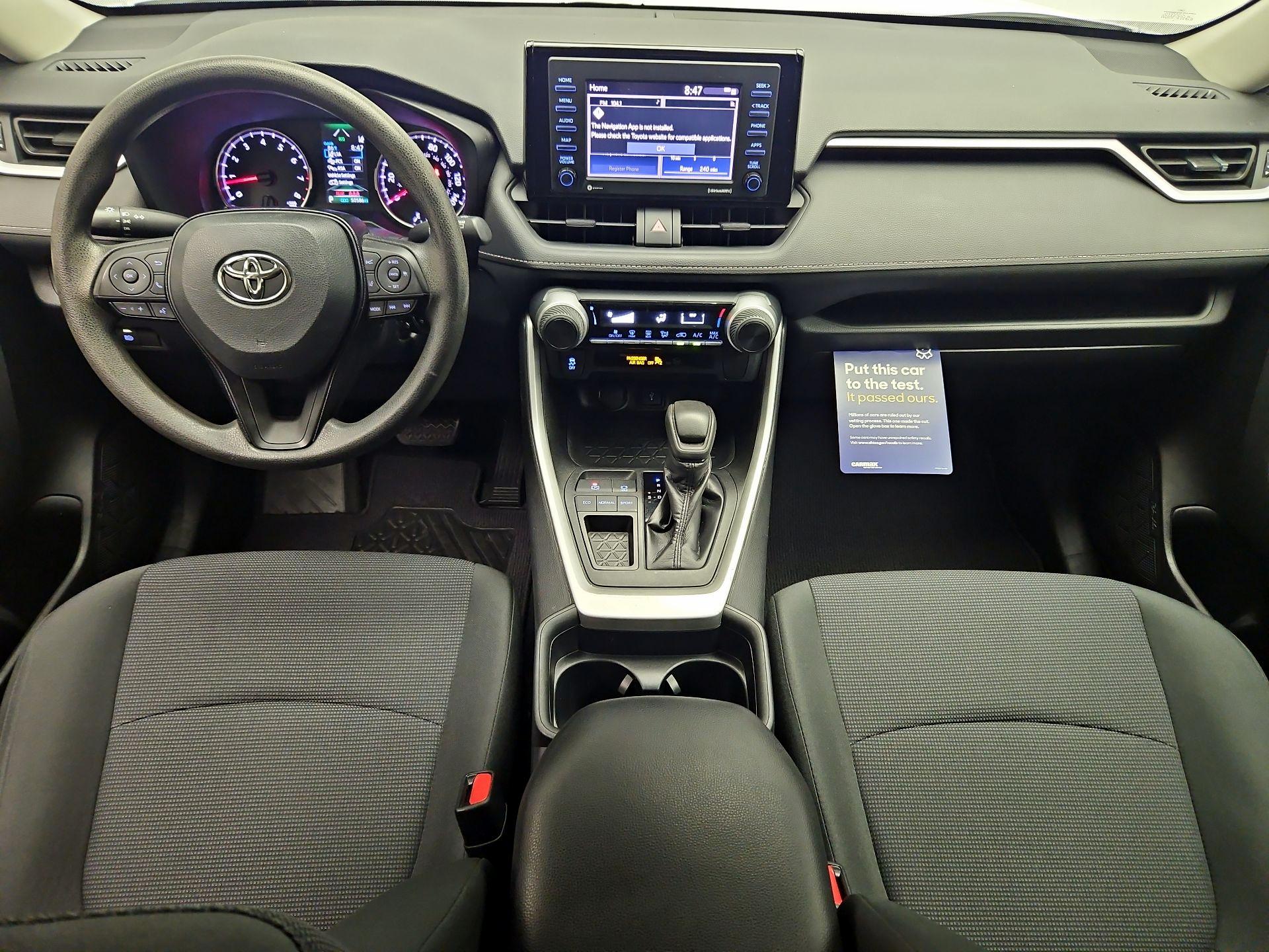 Thumbnail: 2020 Toyota RAV4 - 9