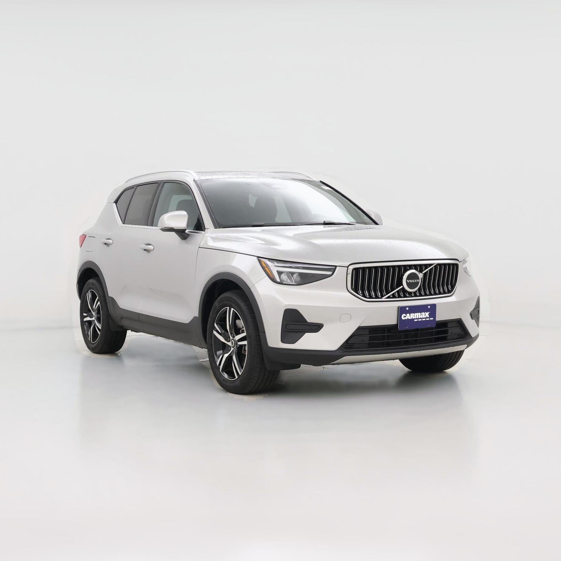 Thumbnail: 2025 Volvo XC40 - 1