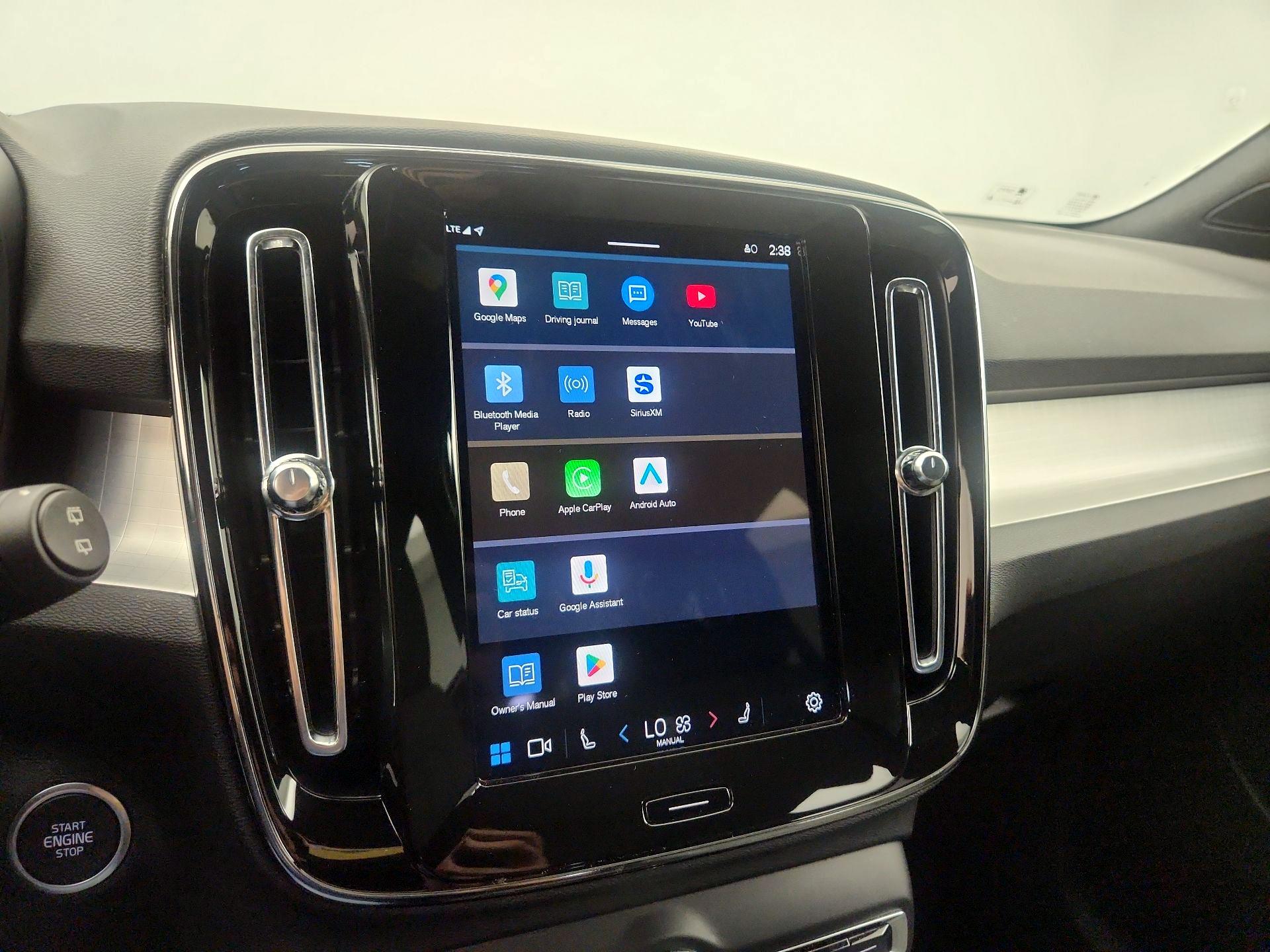 Thumbnail: 2025 Volvo XC40 - 13