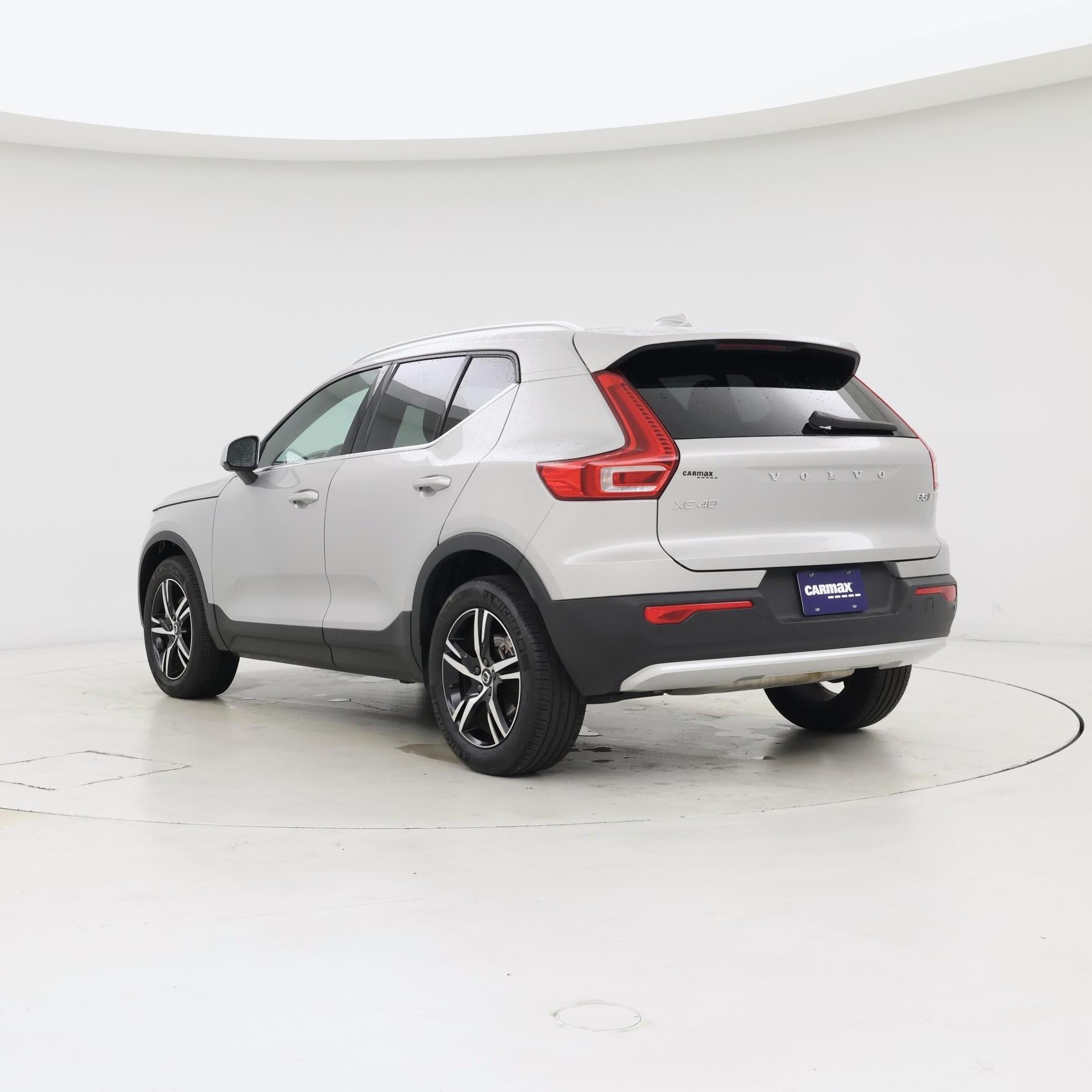 Thumbnail: 2025 Volvo XC40 - 2
