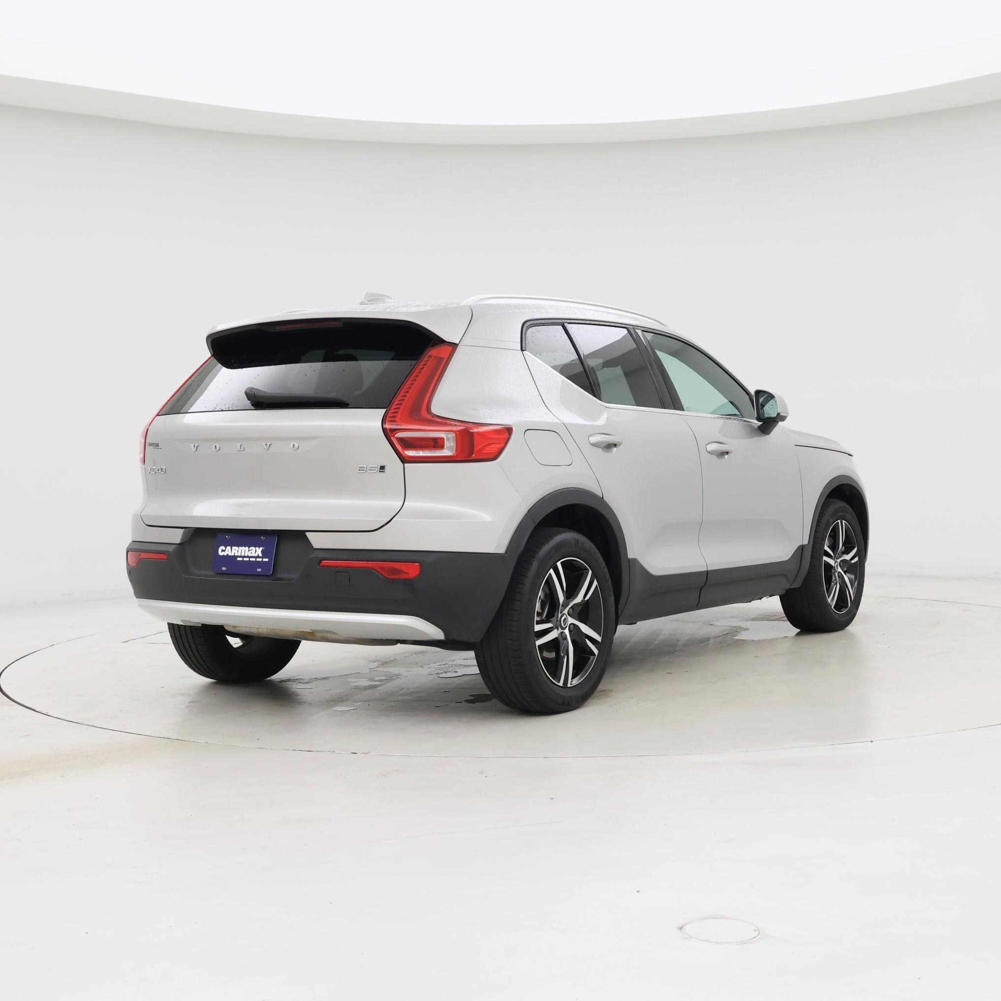 Thumbnail: 2025 Volvo XC40 - 8