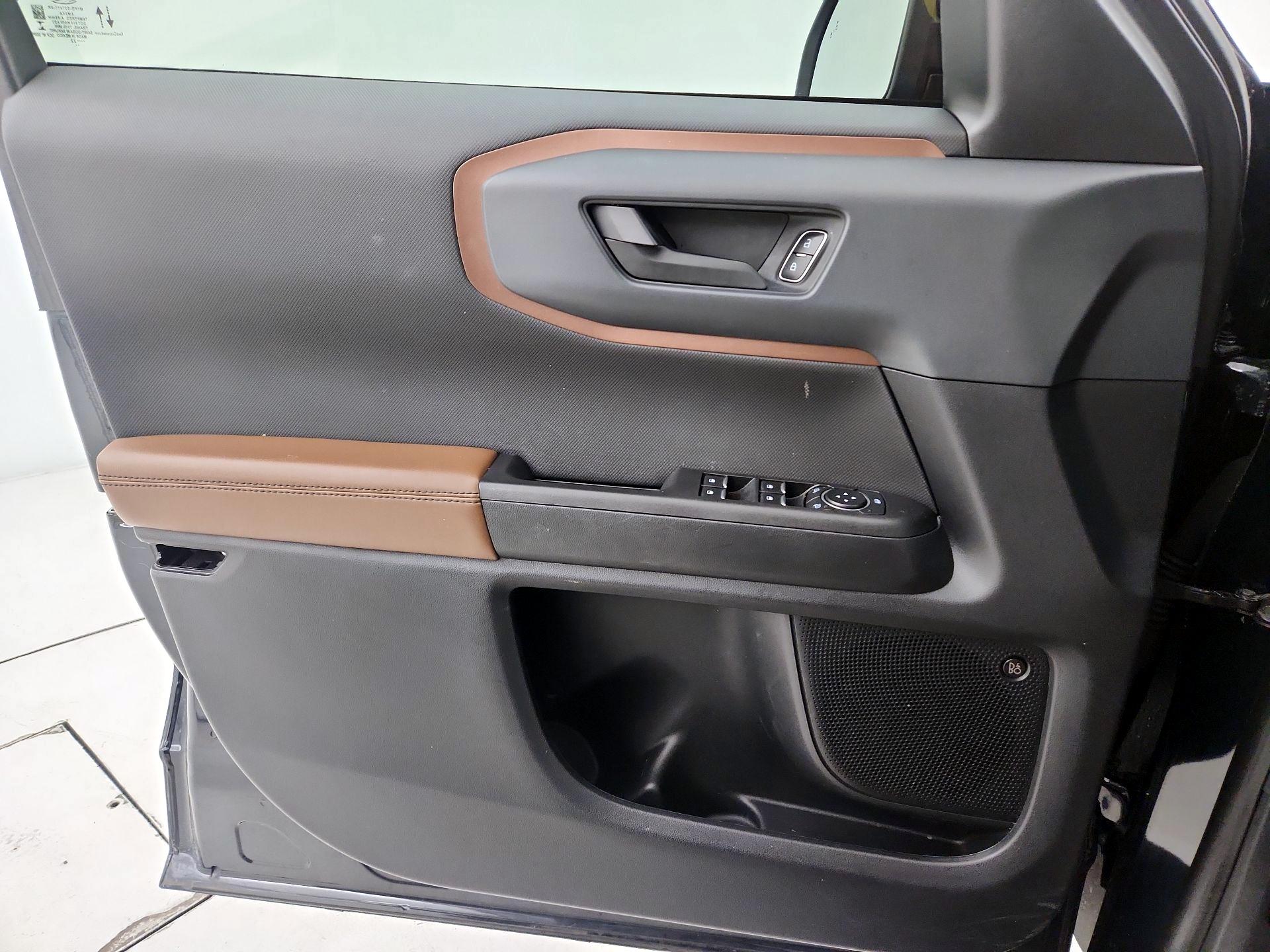 Thumbnail: 2022 Ford Bronco Sport - 12