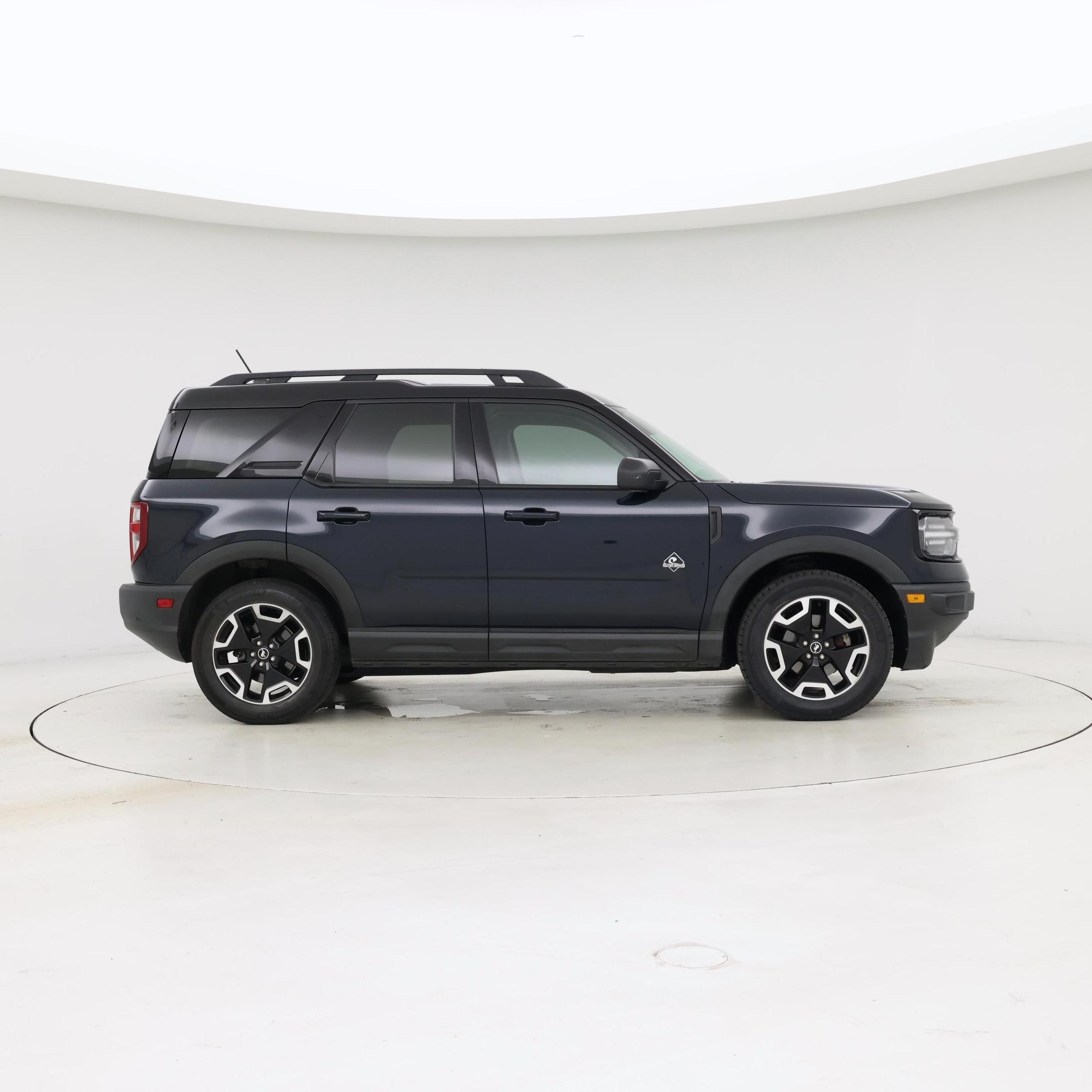 Thumbnail: 2022 Ford Bronco Sport - 7