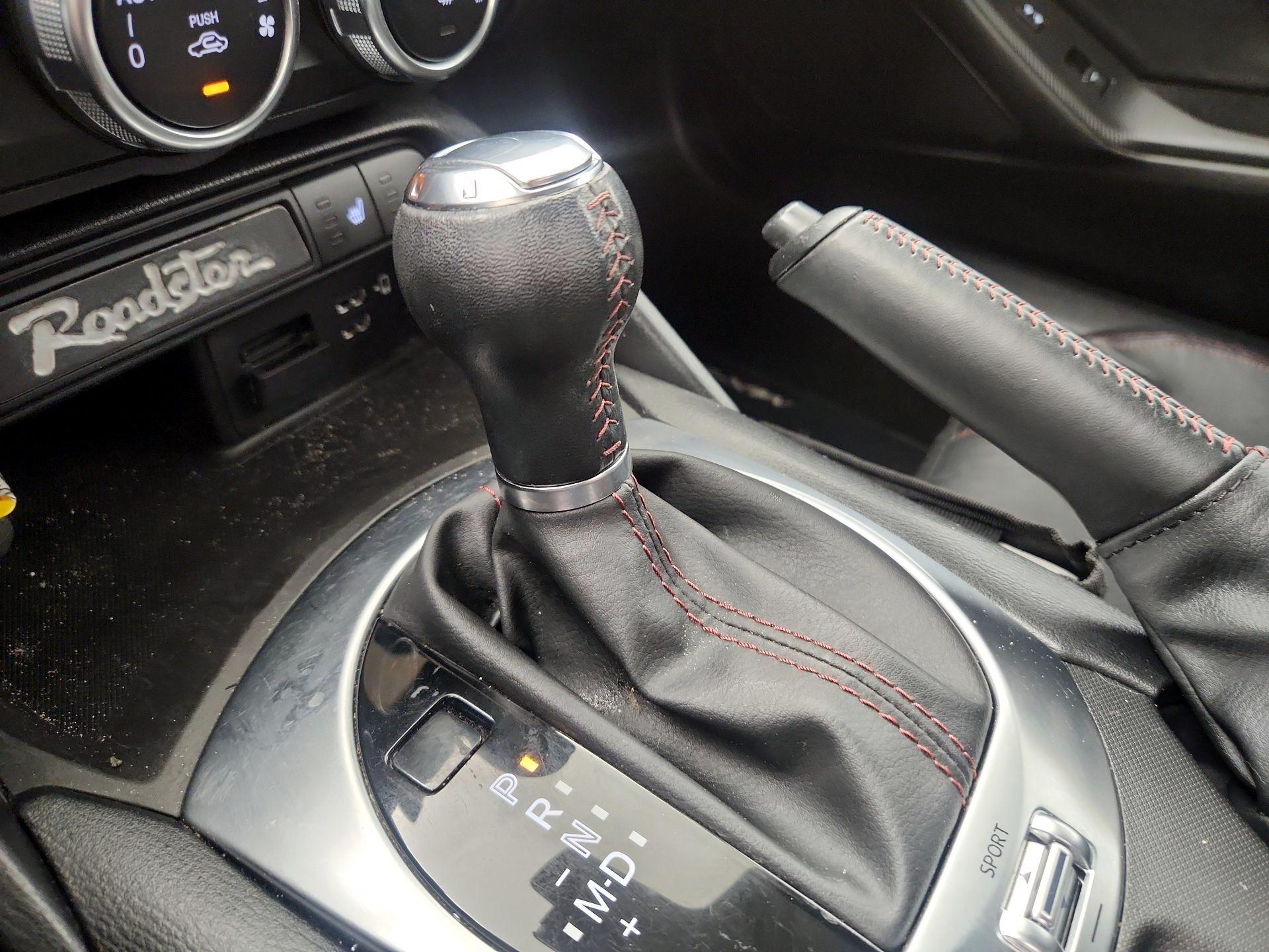 Thumbnail: 2016 Mazda MX-5 Miata - 16