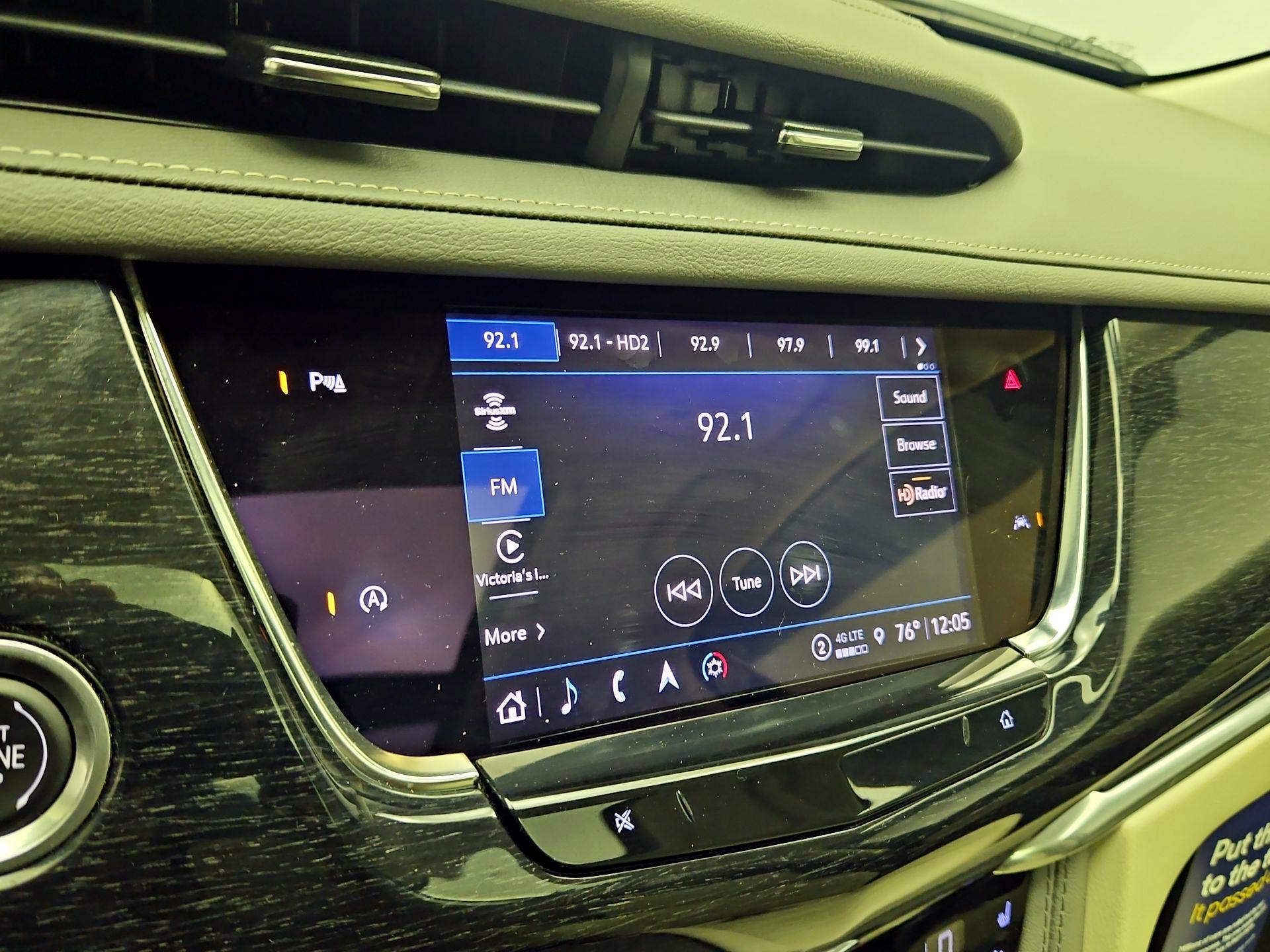 Thumbnail: 2023 Cadillac XT6 - 16
