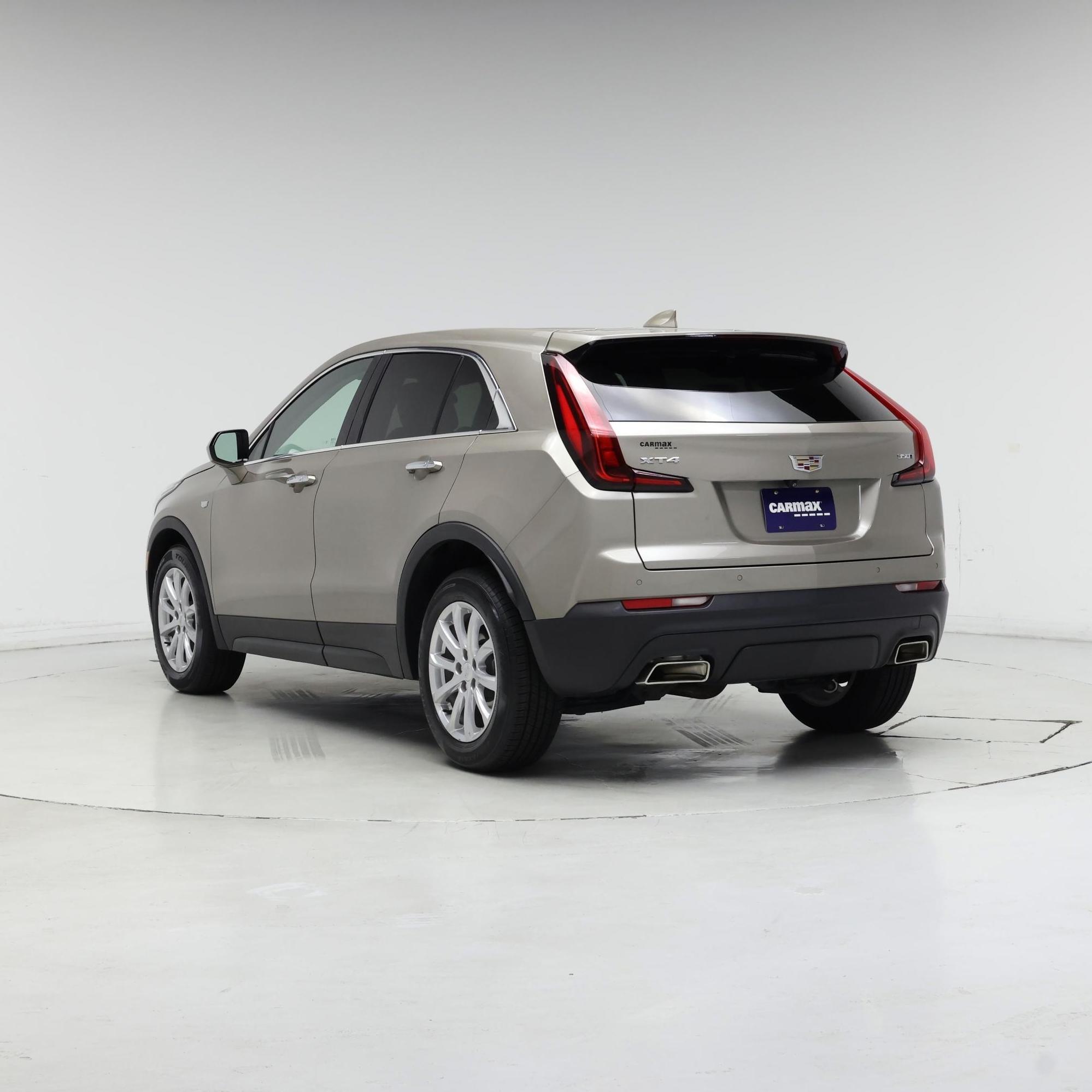 Thumbnail: 2022 Cadillac XT4 - 2