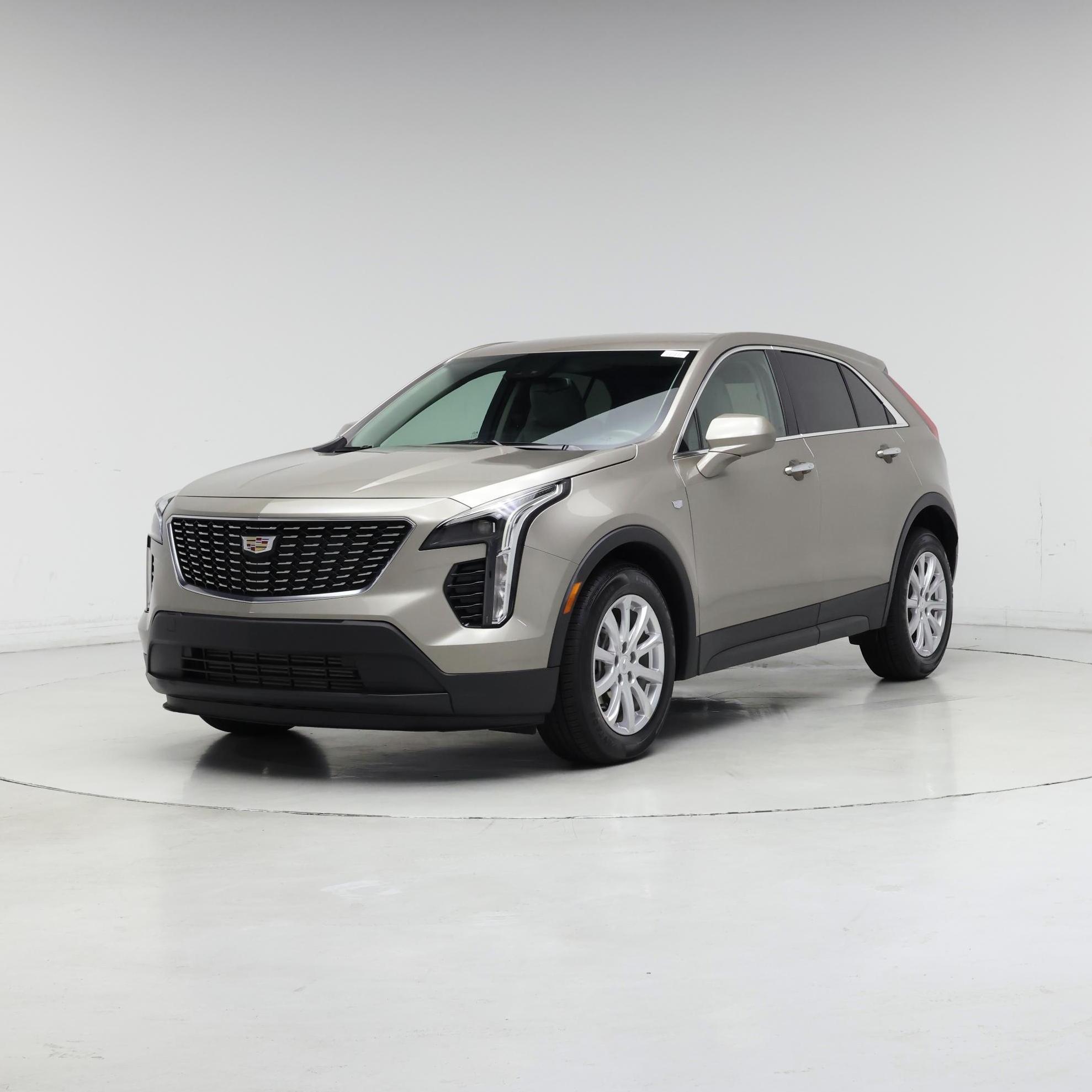 Thumbnail: 2022 Cadillac XT4 - 4
