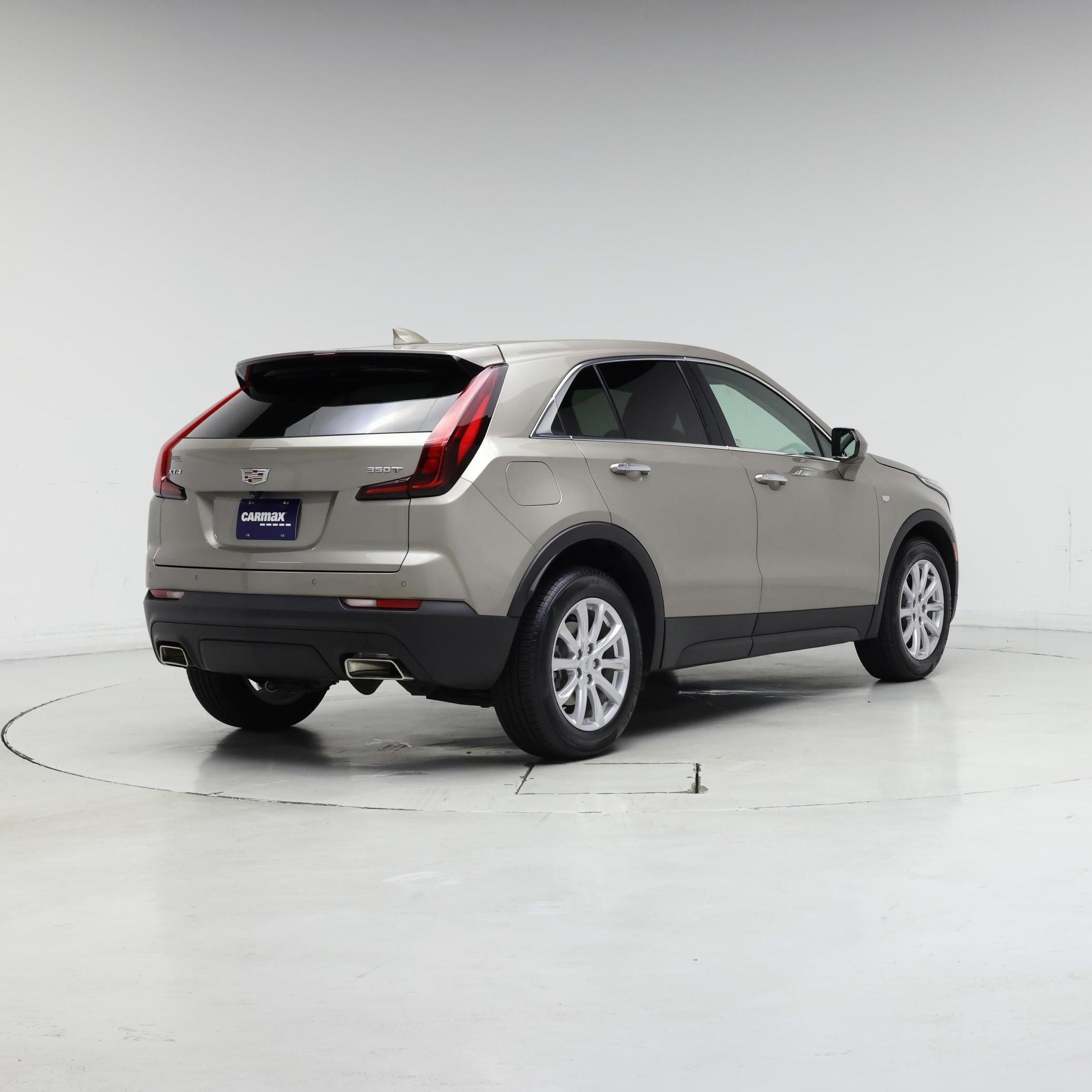Thumbnail: 2022 Cadillac XT4 - 8