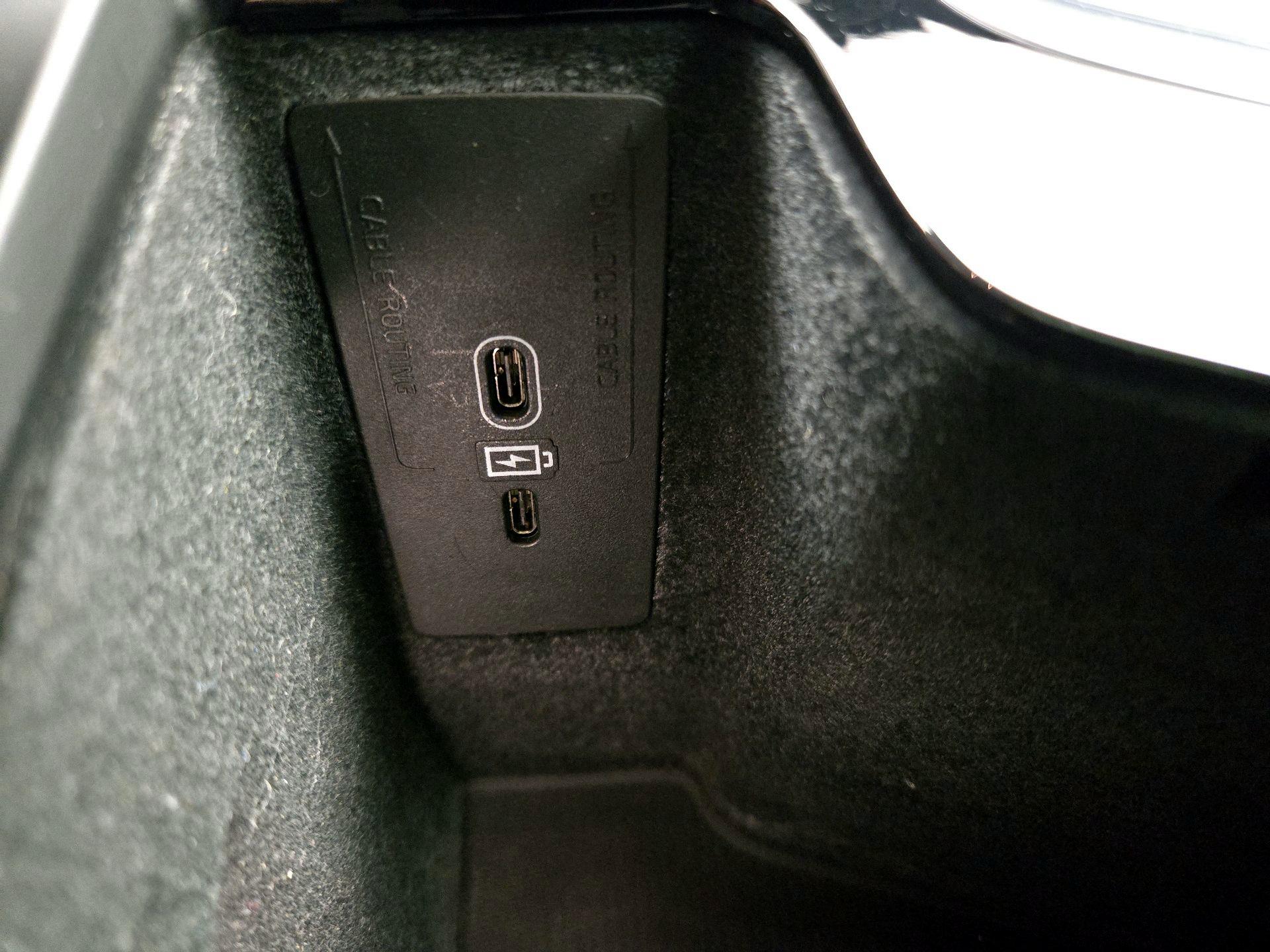 Thumbnail: 2022 Volvo XC60 - 19