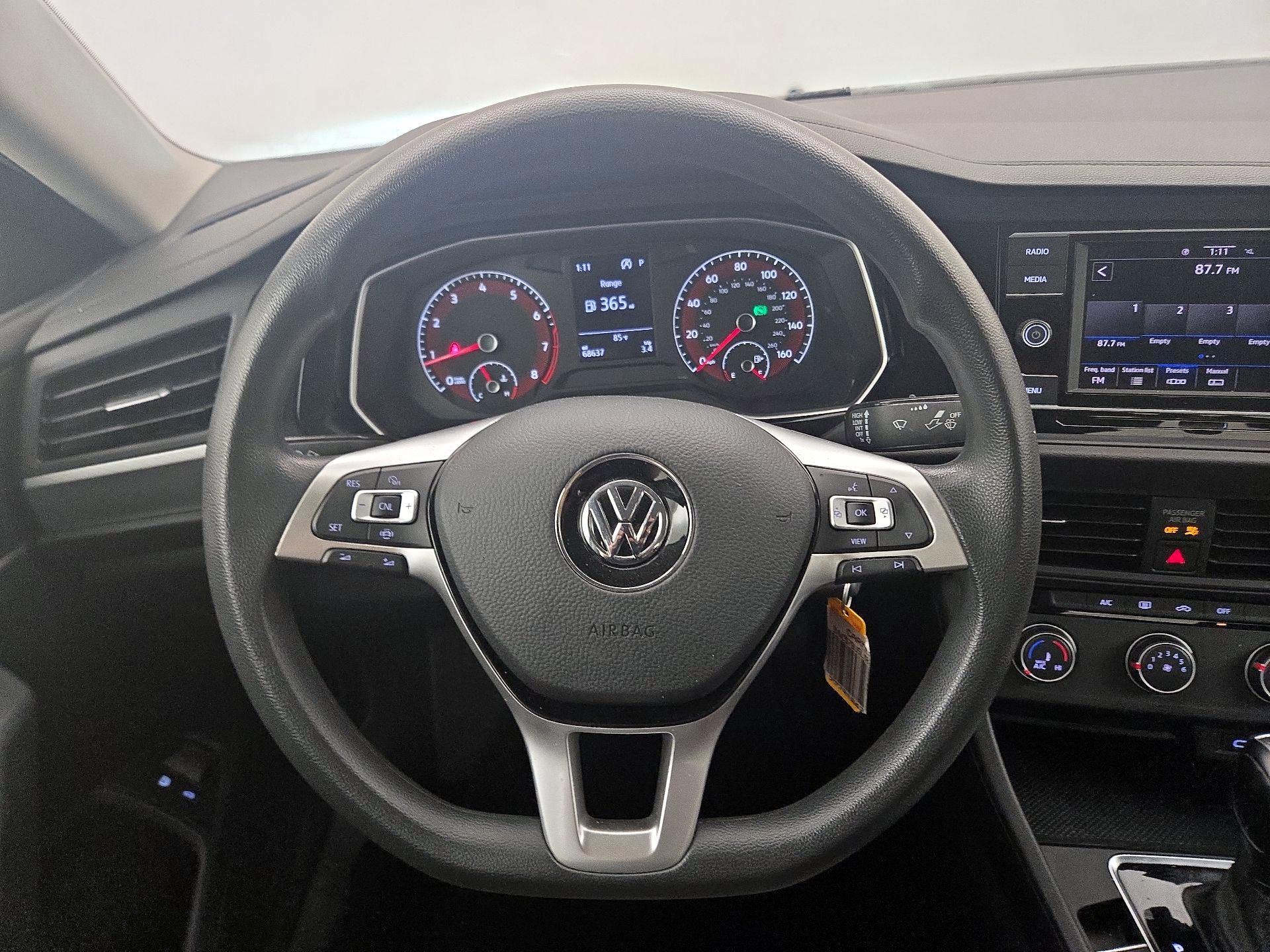 Thumbnail: 2020 Volkswagen Jetta - 10