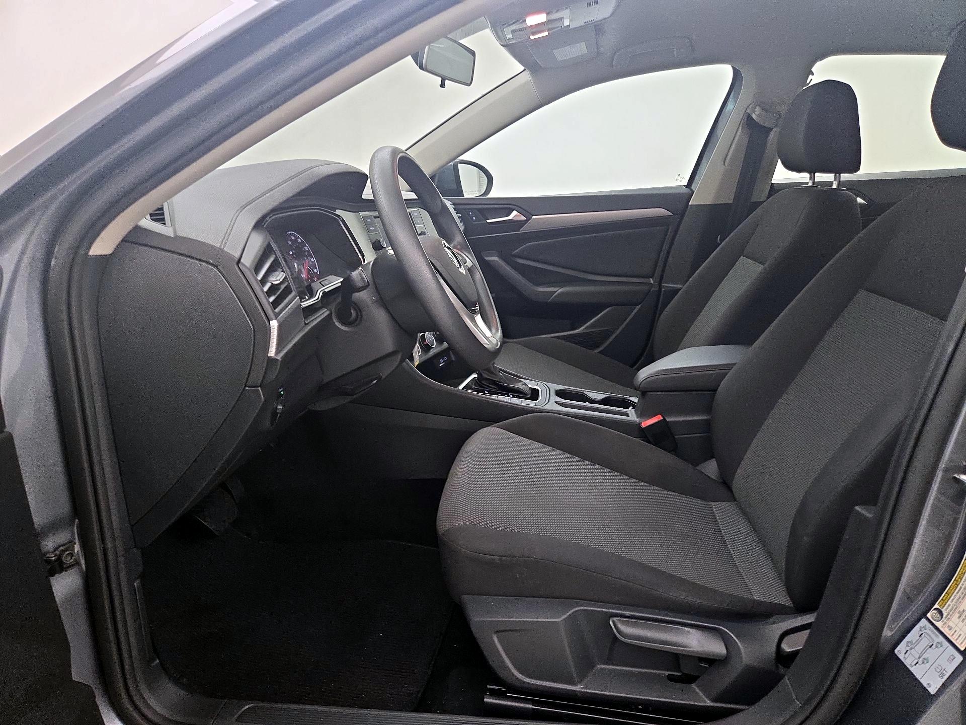 Thumbnail: 2020 Volkswagen Jetta - 11