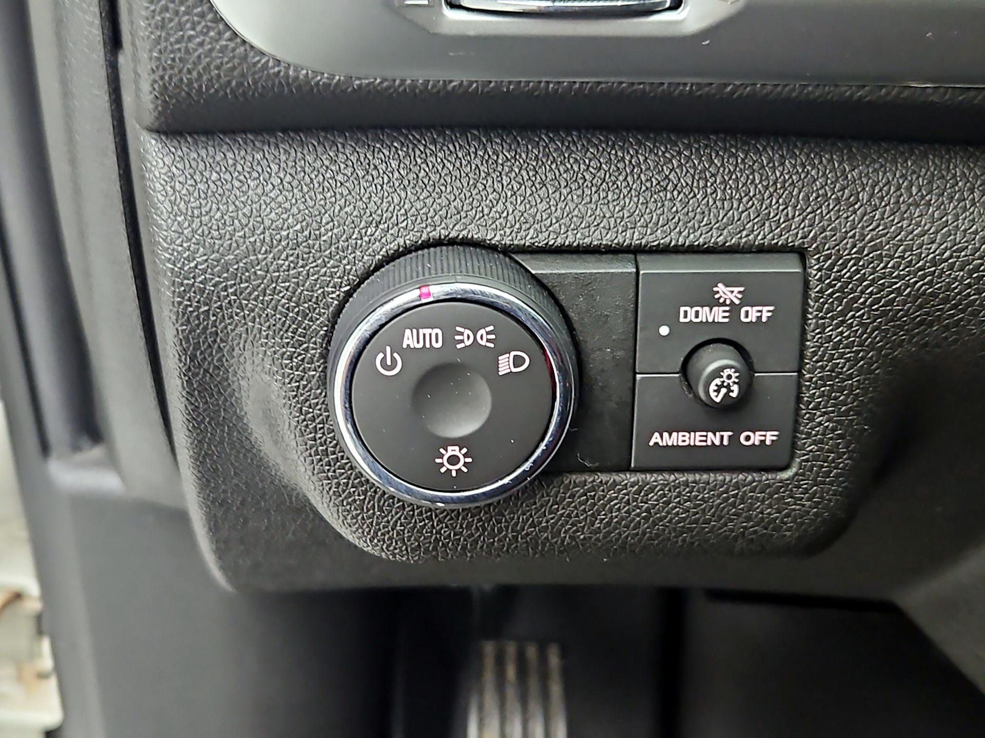 Thumbnail: 2015 GMC Acadia - 13