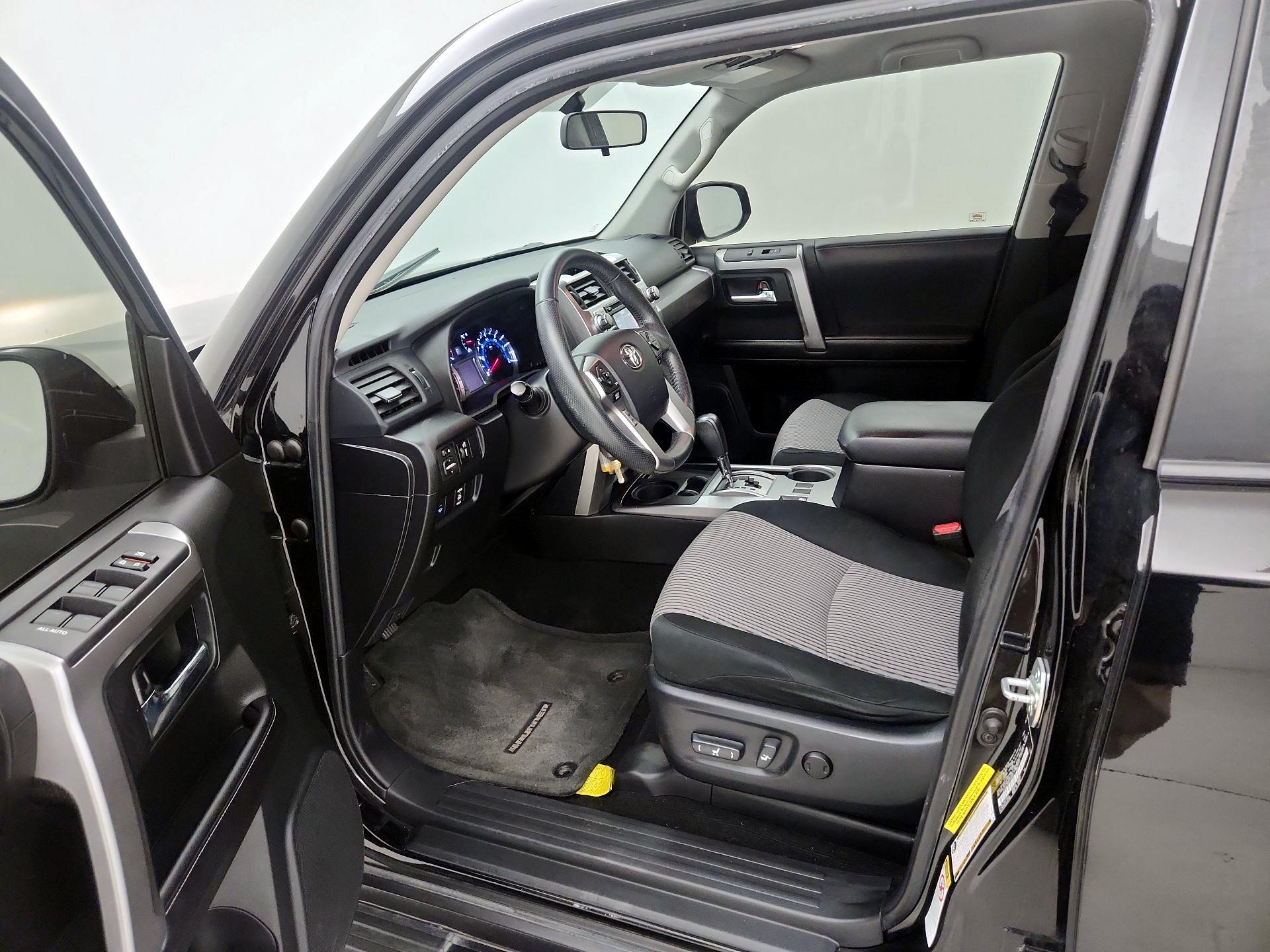 Thumbnail: 2016 Toyota 4Runner - 11