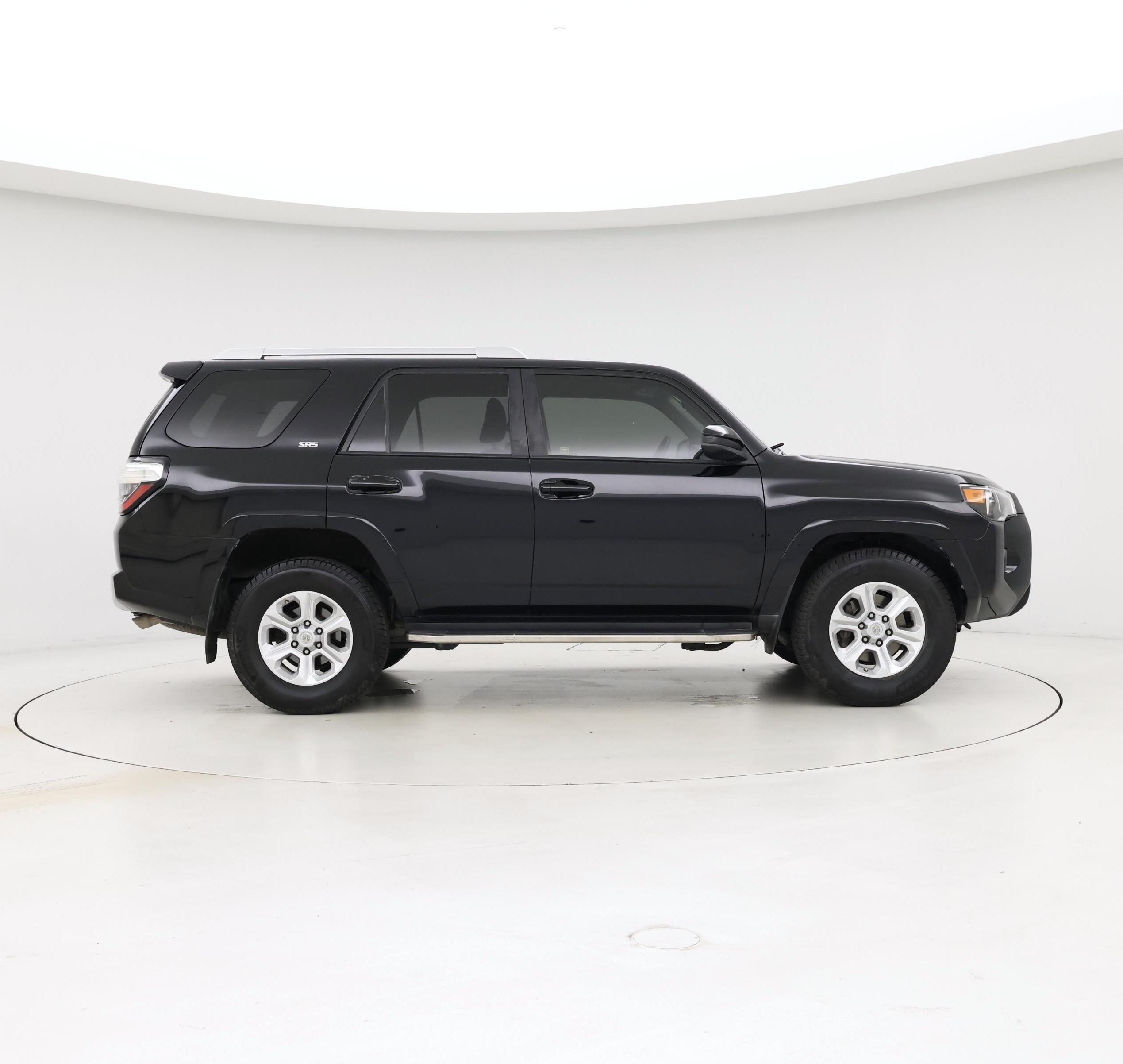 Thumbnail: 2016 Toyota 4Runner - 7