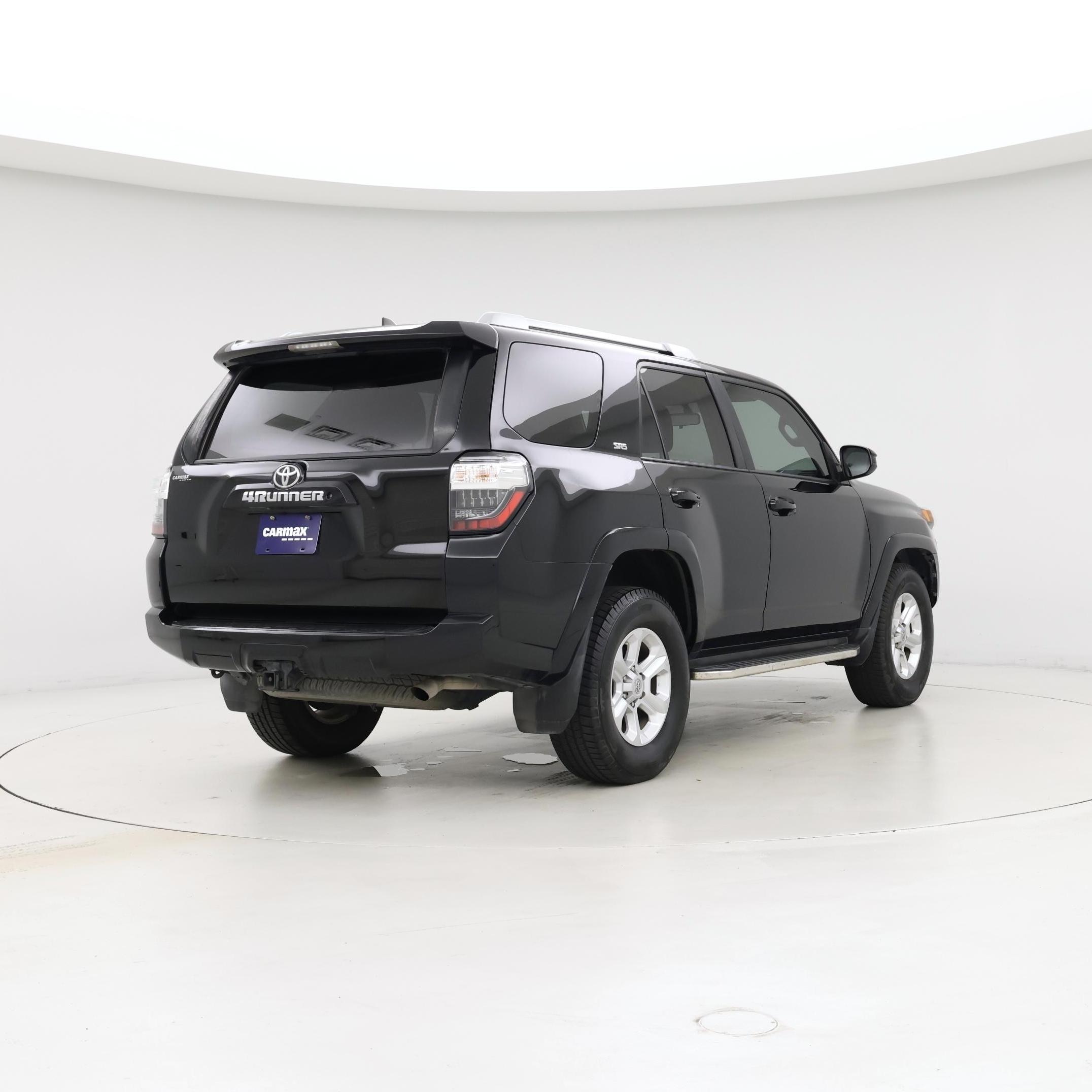 Thumbnail: 2016 Toyota 4Runner - 8