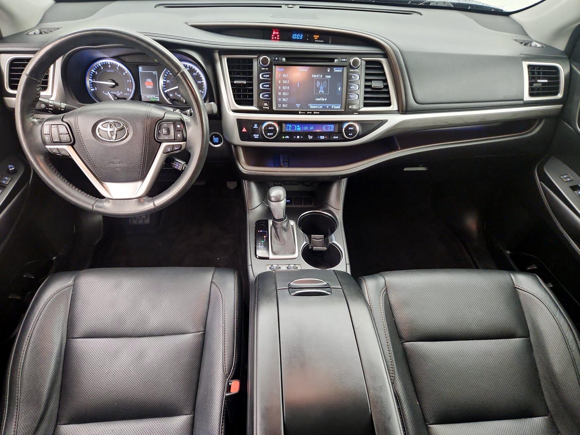 Thumbnail: 2017 Toyota Highlander - 9