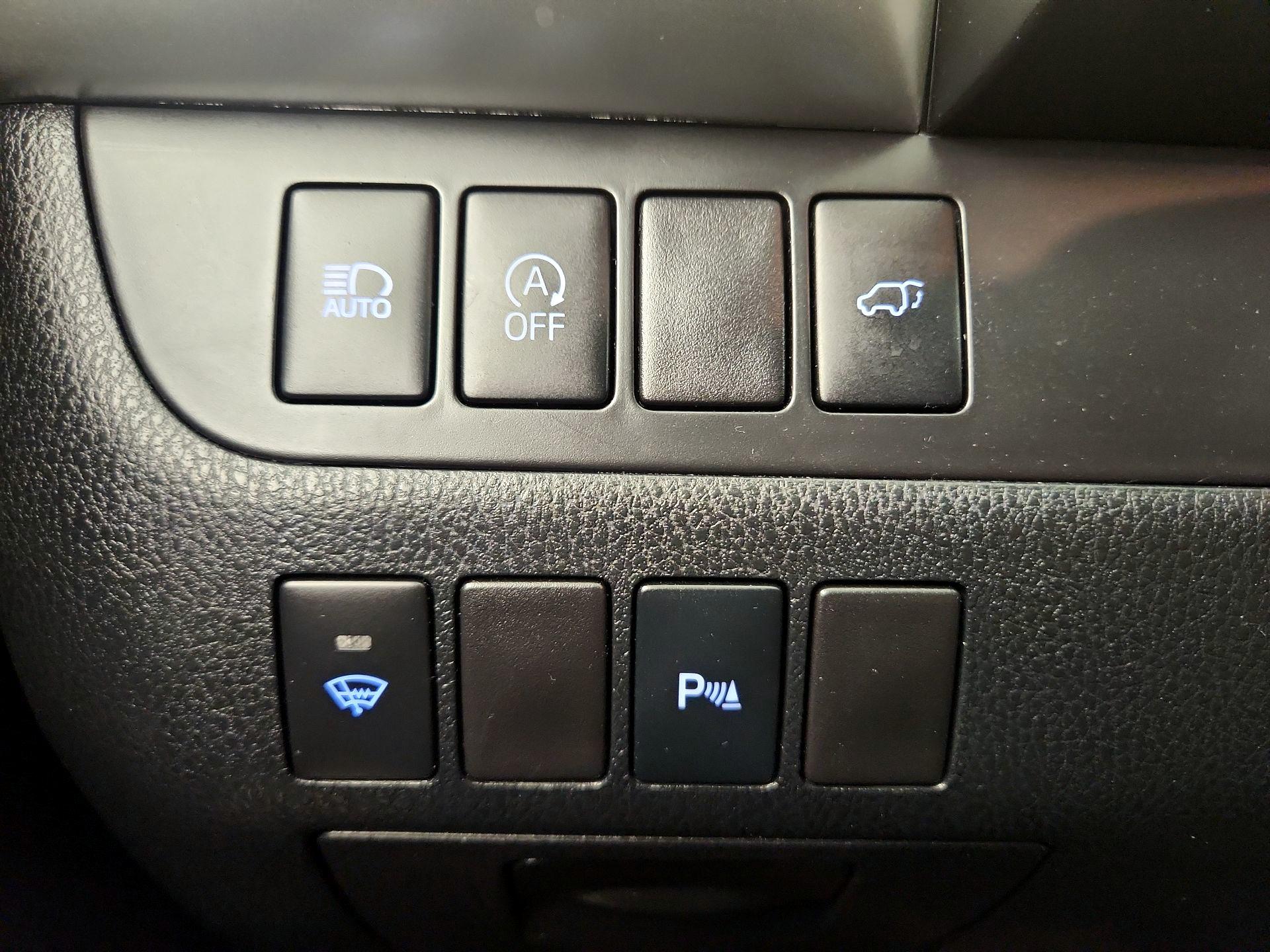 Thumbnail: 2017 Toyota Highlander - 13