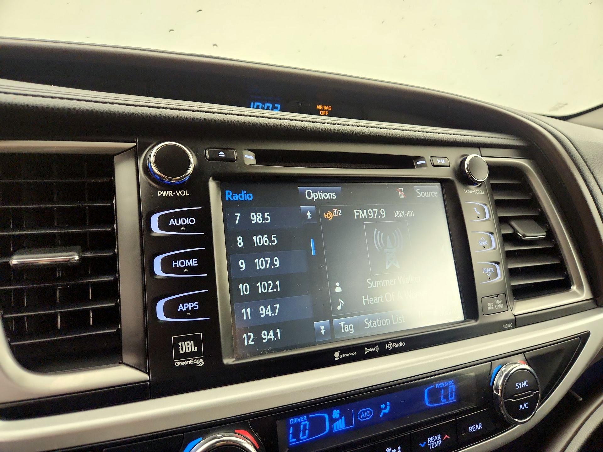 Thumbnail: 2017 Toyota Highlander - 15
