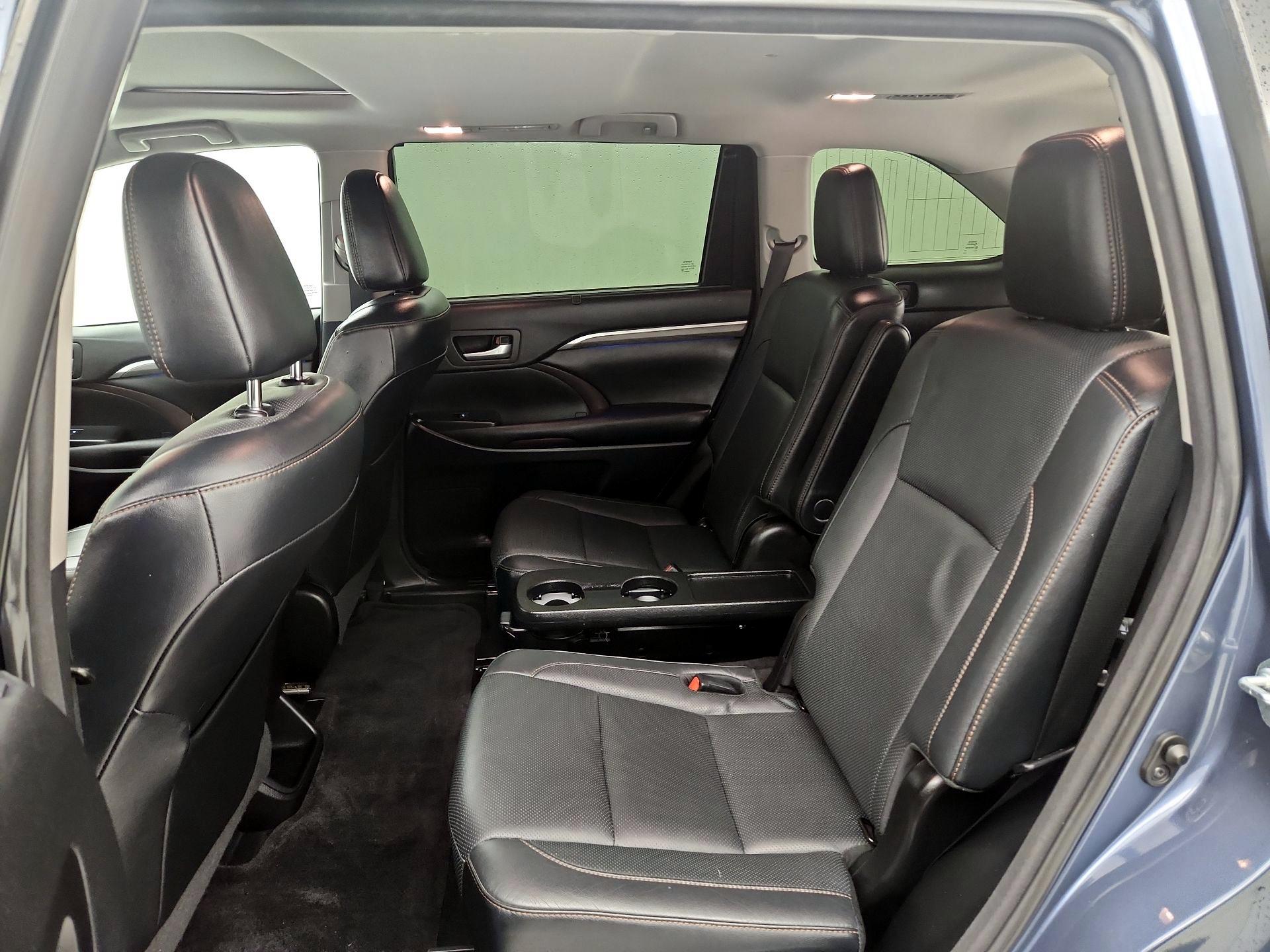 Thumbnail: 2017 Toyota Highlander - 18