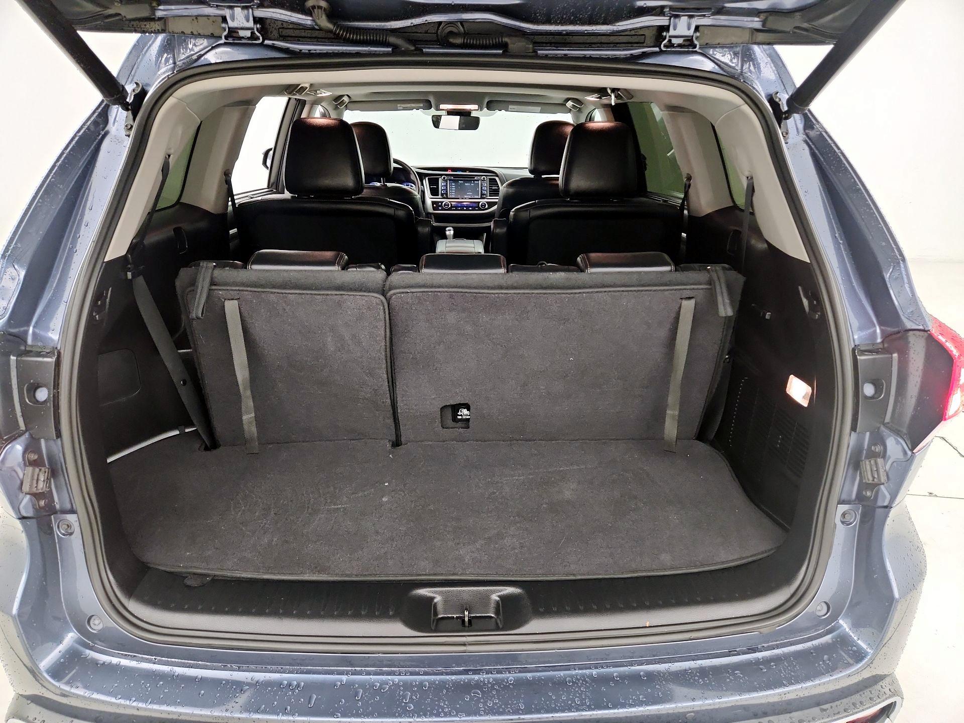 Thumbnail: 2017 Toyota Highlander - 20