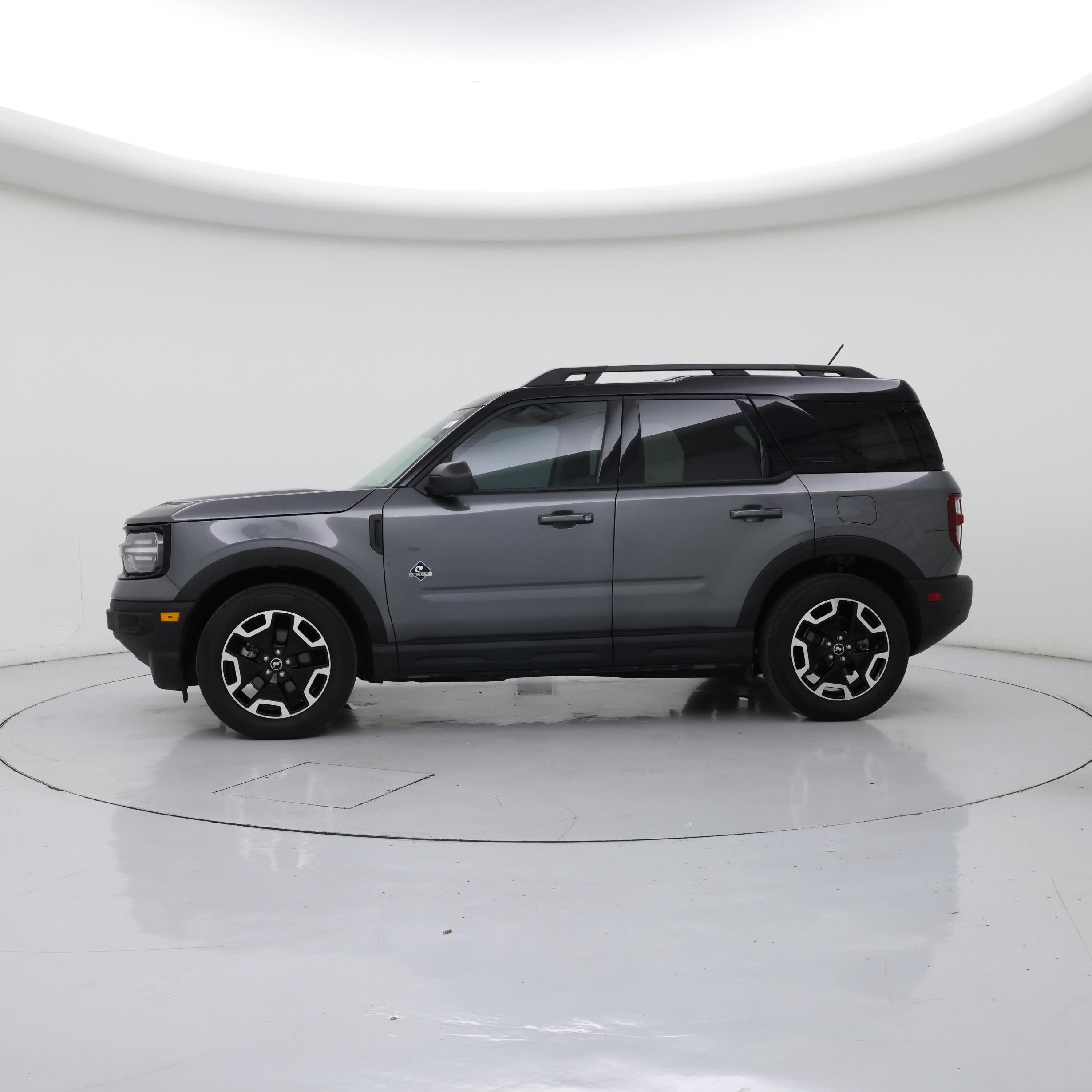 Thumbnail: 2023 Ford Bronco Sport - 3