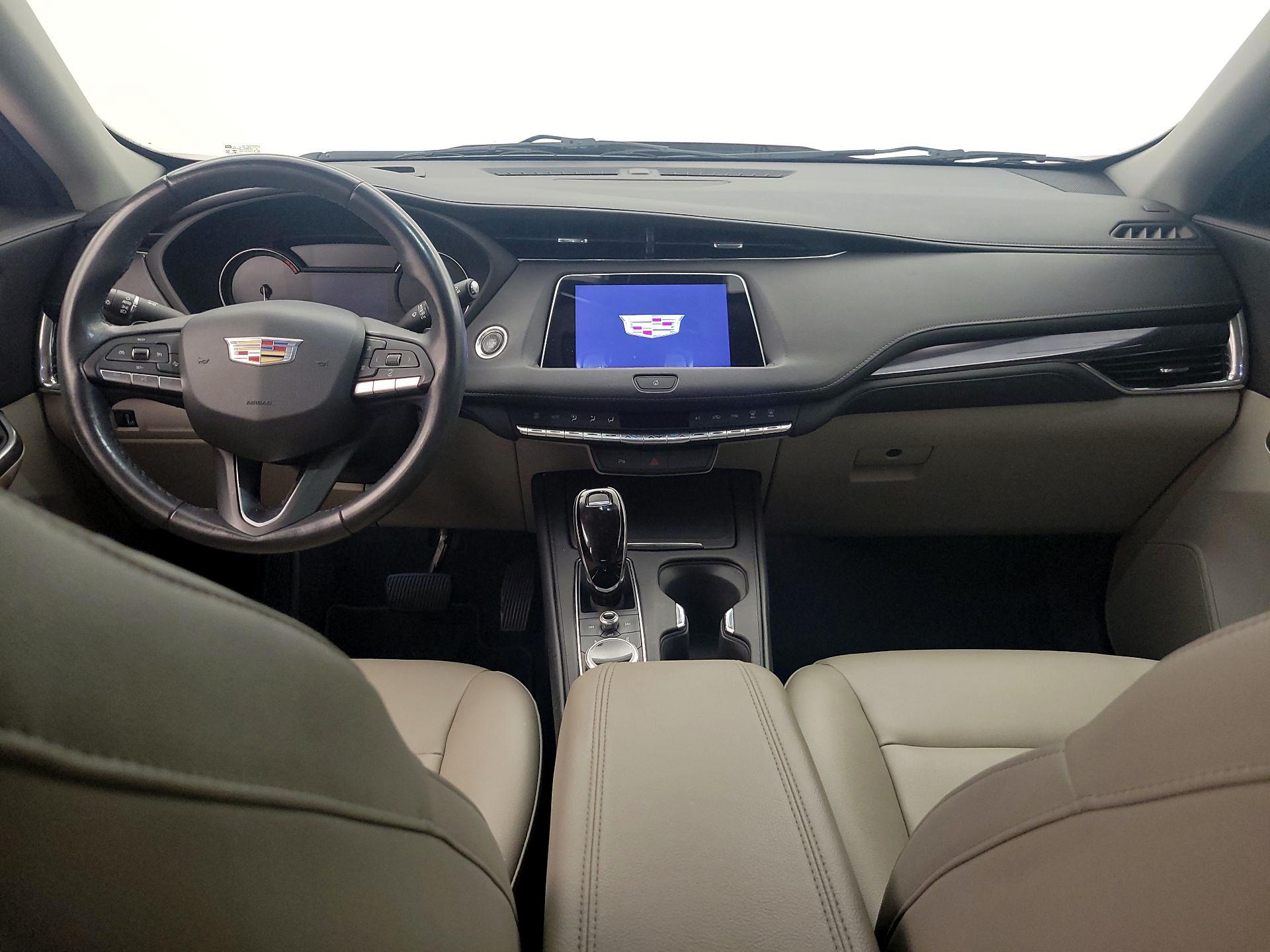 Thumbnail: 2023 Cadillac XT4 - 9