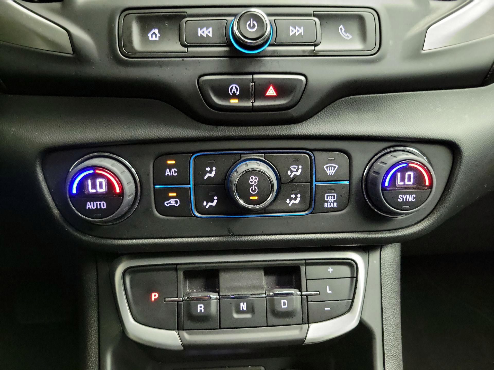 Thumbnail: 2022 GMC Terrain - 16