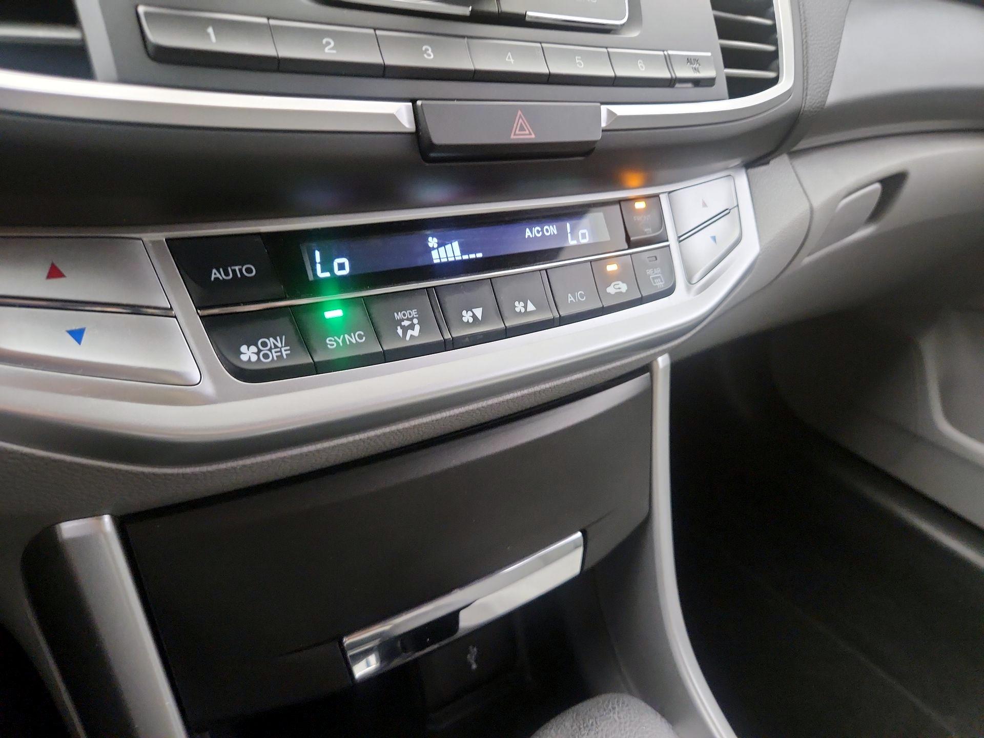 Thumbnail: 2013 Honda Accord - 16