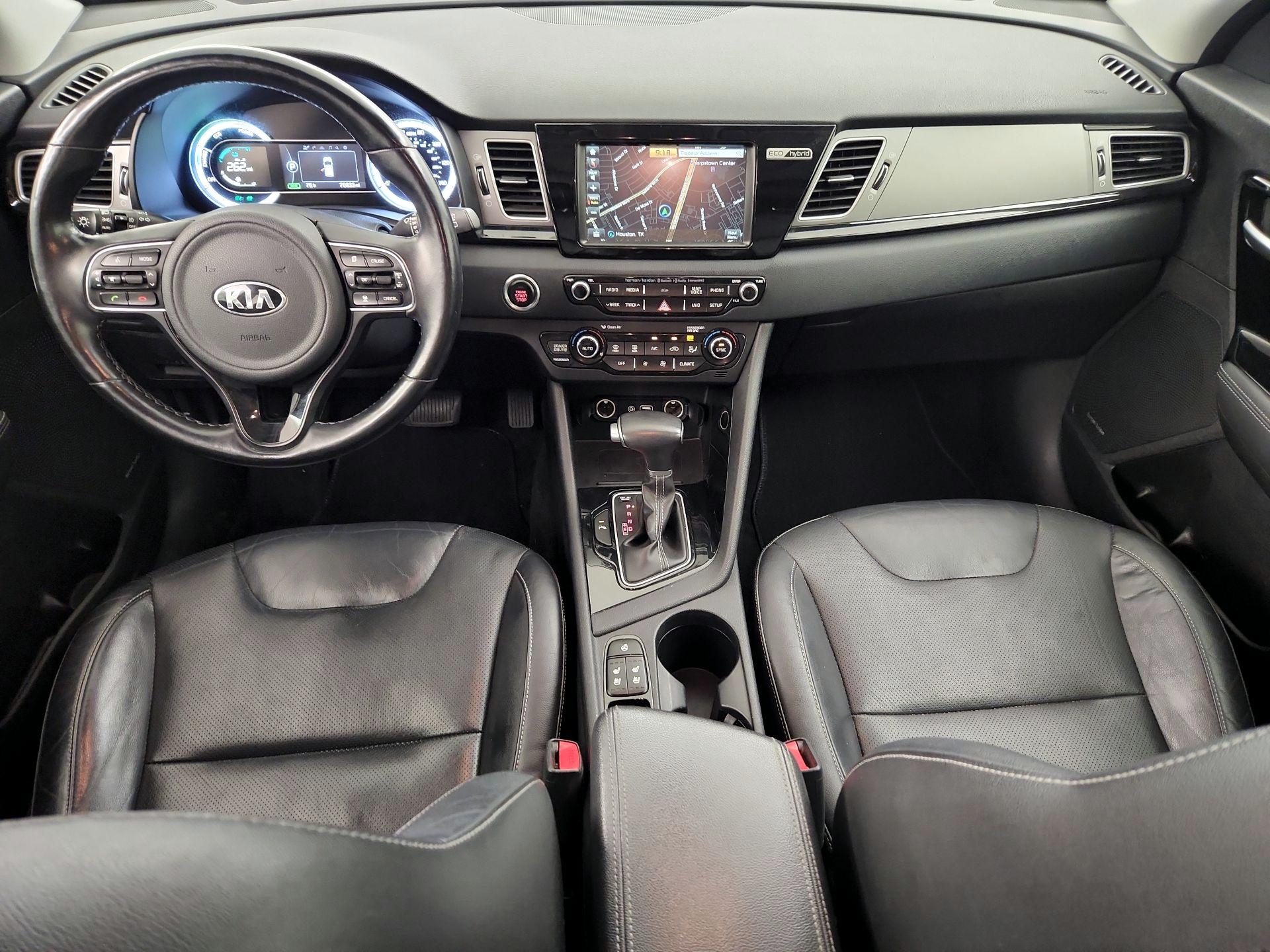 Thumbnail: 2017 Kia Niro - 9