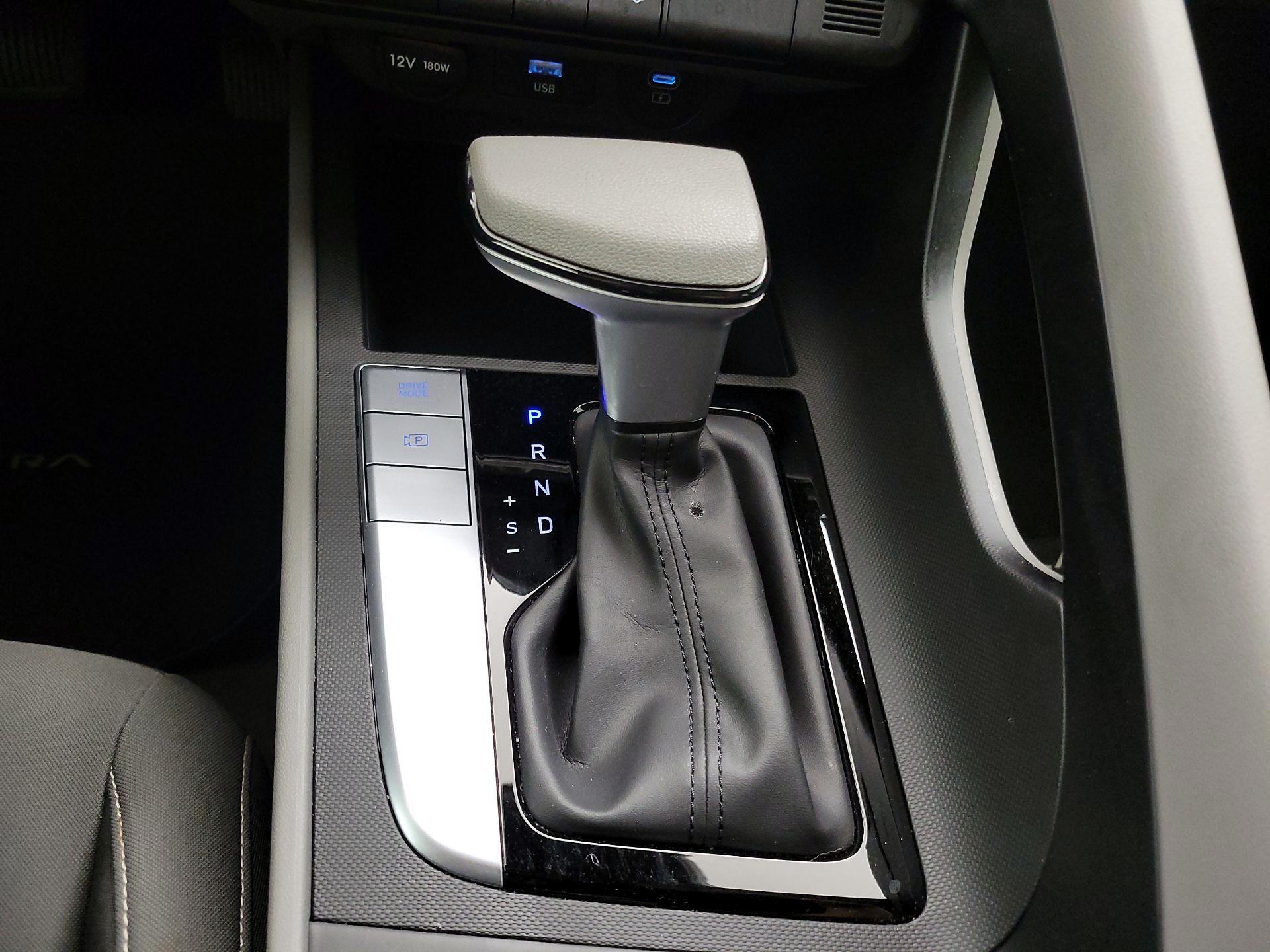 Thumbnail: 2024 Hyundai Elantra - 18