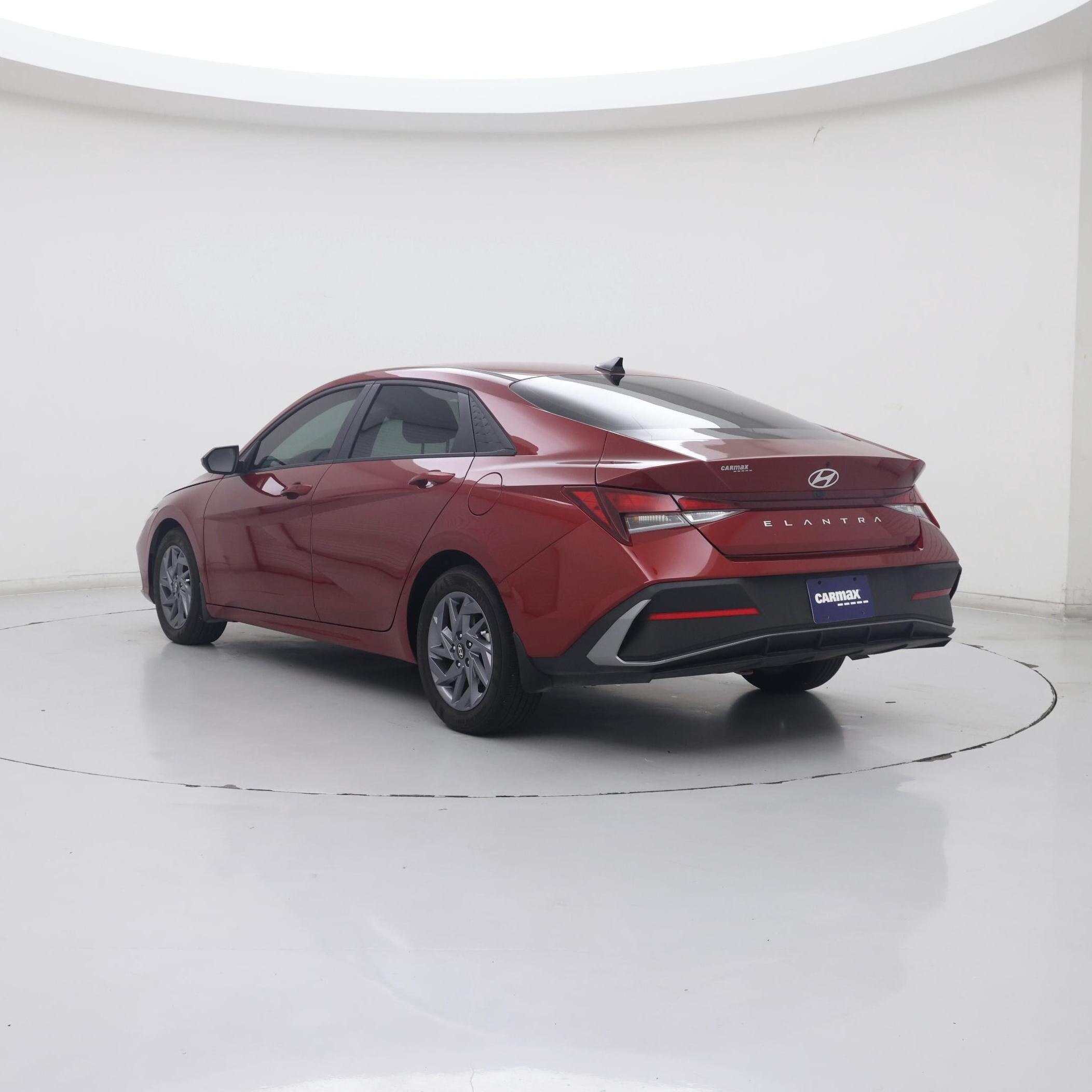 Thumbnail: 2024 Hyundai Elantra - 2