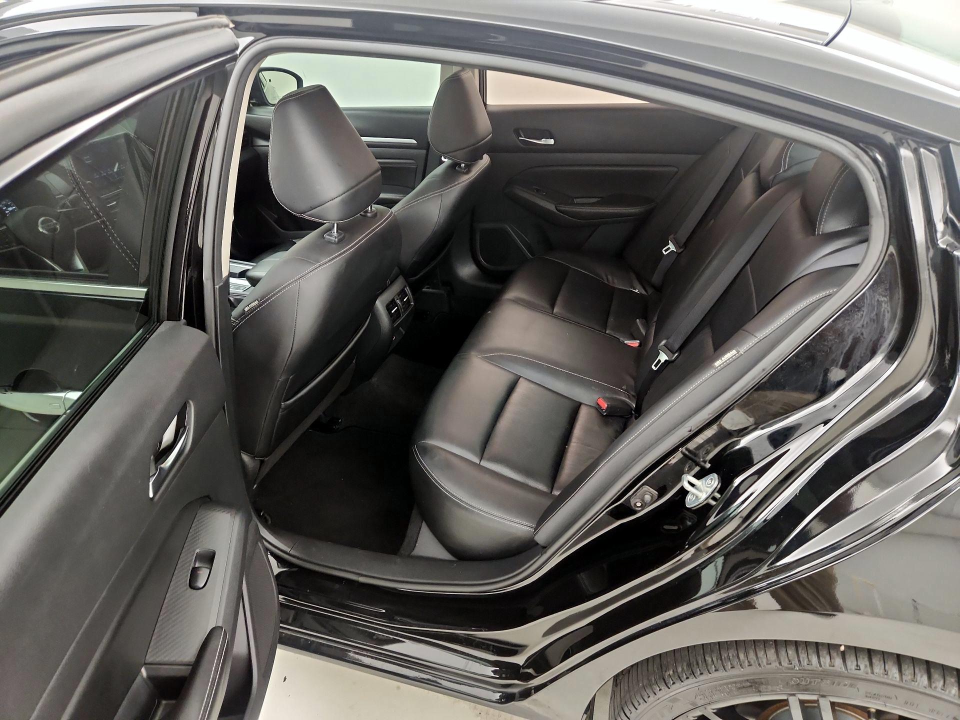 Thumbnail: 2019 Nissan Altima - 20