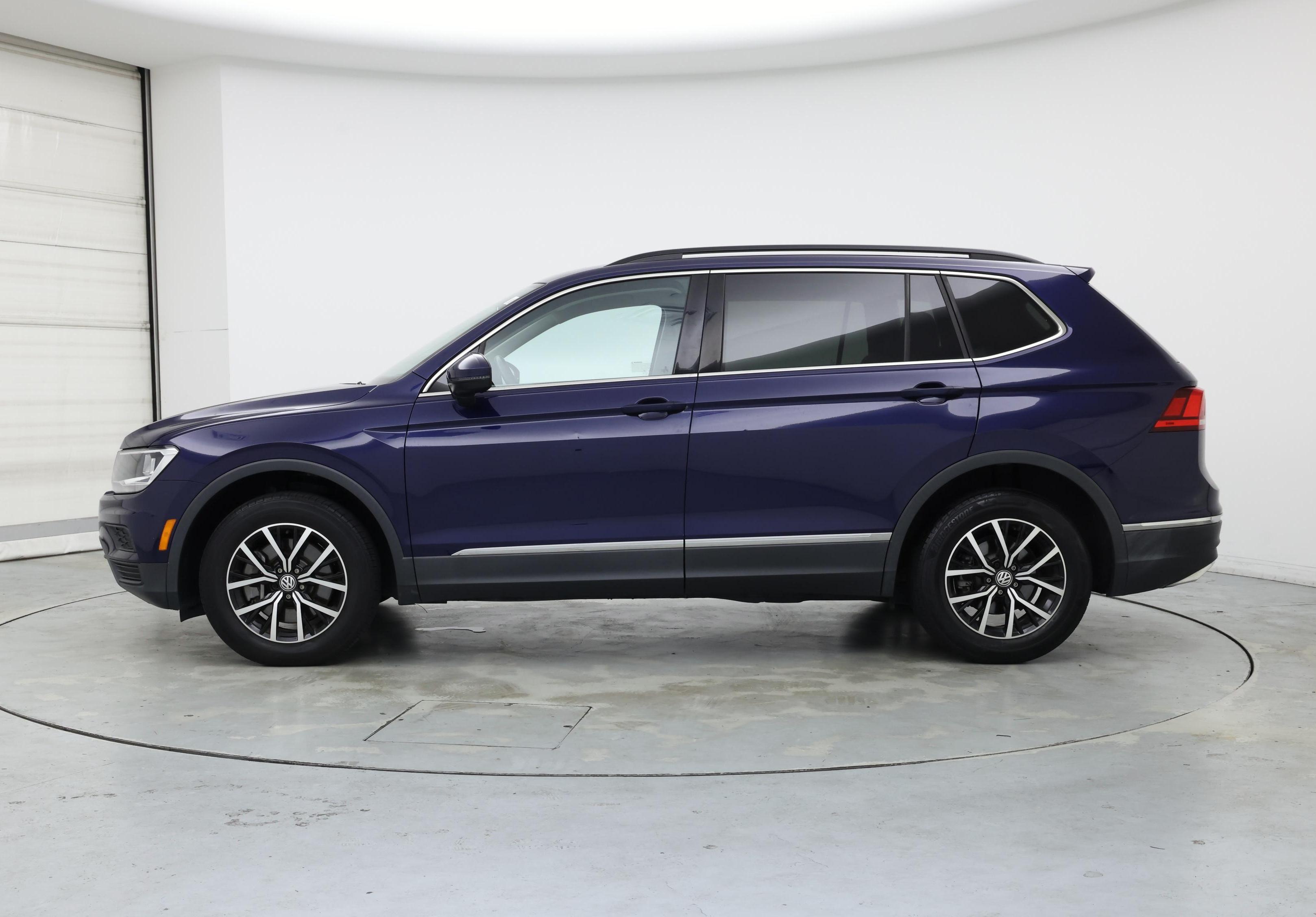 Thumbnail: 2021 Volkswagen Tiguan - 3