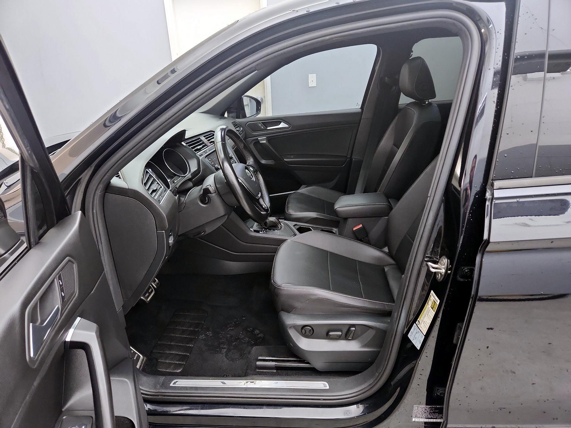 Thumbnail: 2021 Volkswagen Tiguan - 11