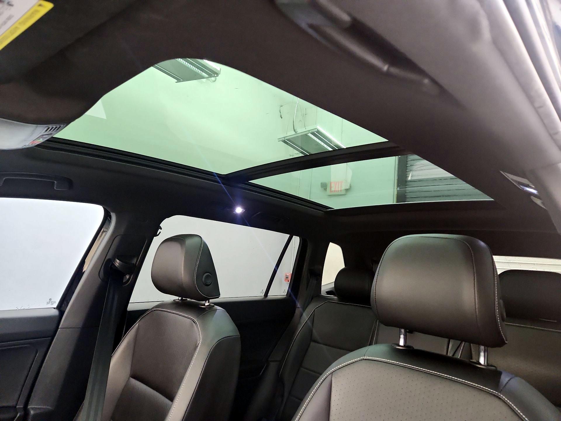 Thumbnail: 2021 Volkswagen Tiguan - 20