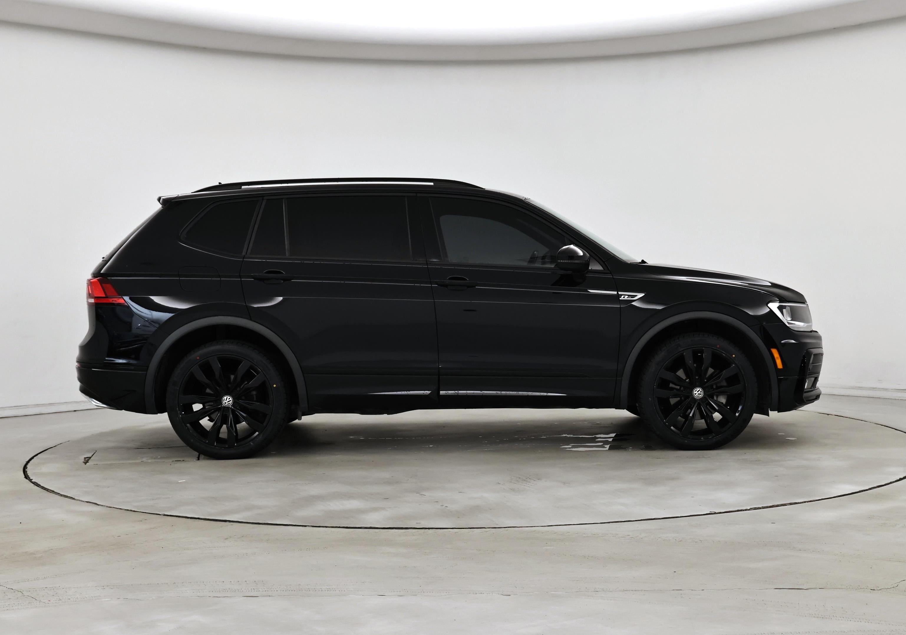 Thumbnail: 2021 Volkswagen Tiguan - 7