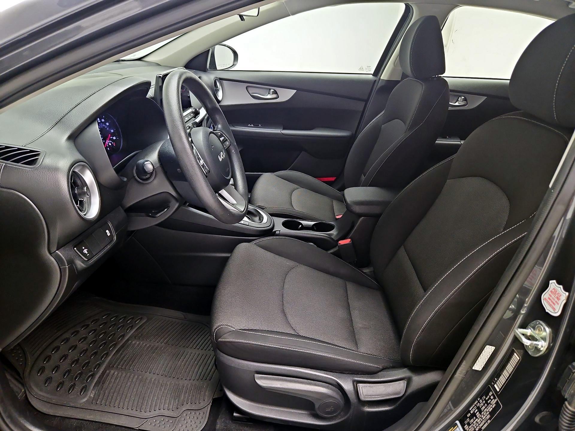 Thumbnail: 2023 Kia Forte - 11