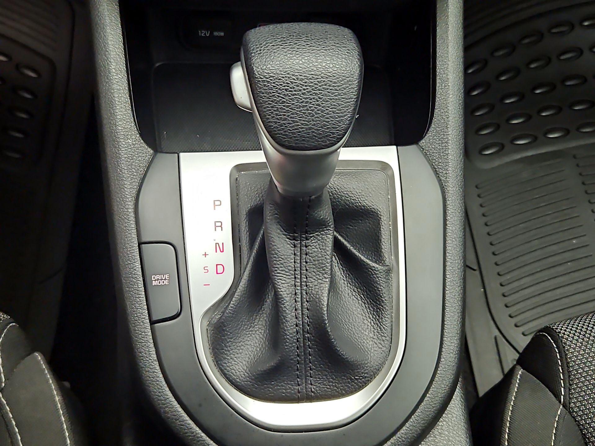 Thumbnail: 2023 Kia Forte - 17