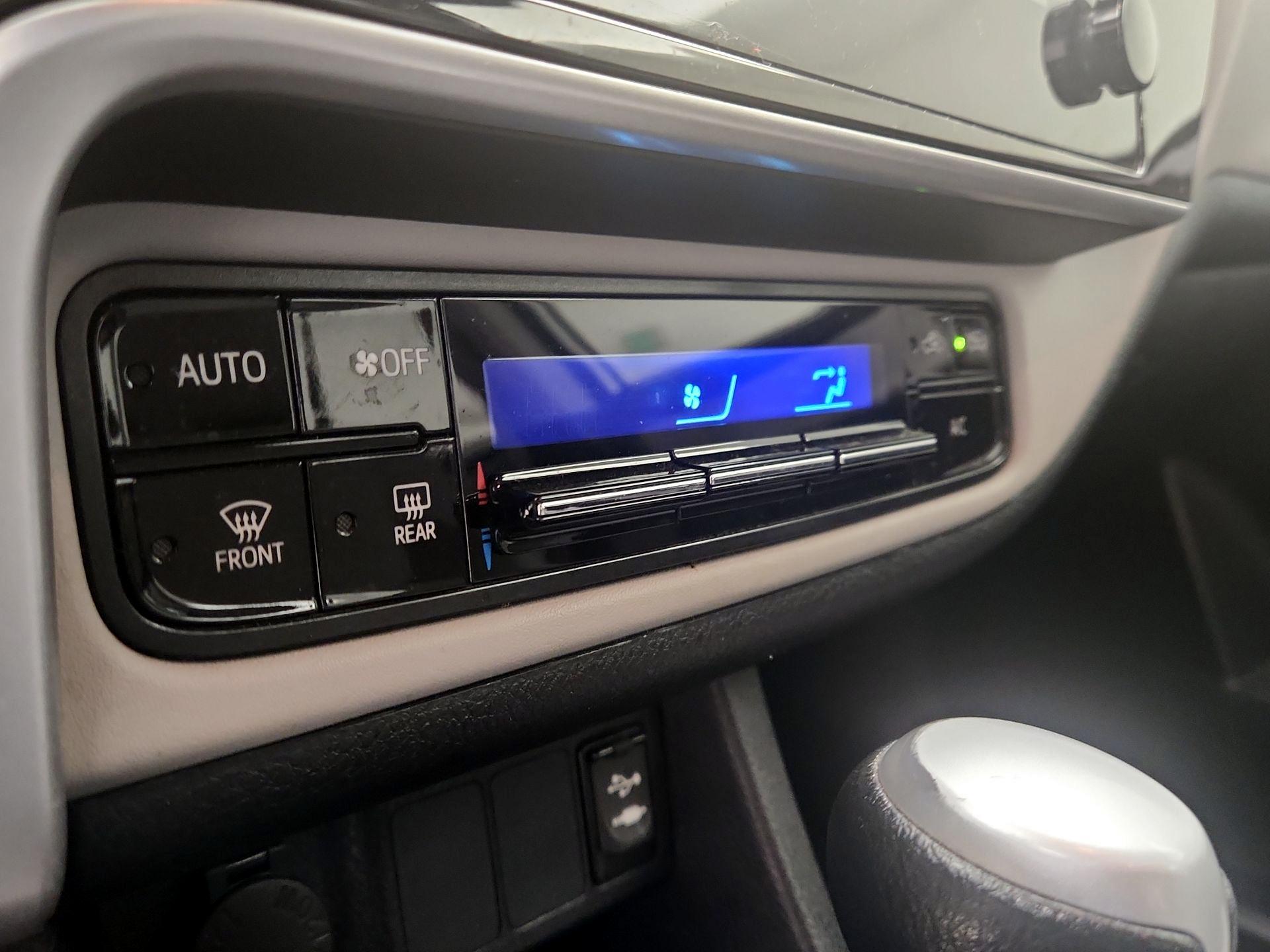 Thumbnail: 2019 Toyota Corolla - 16