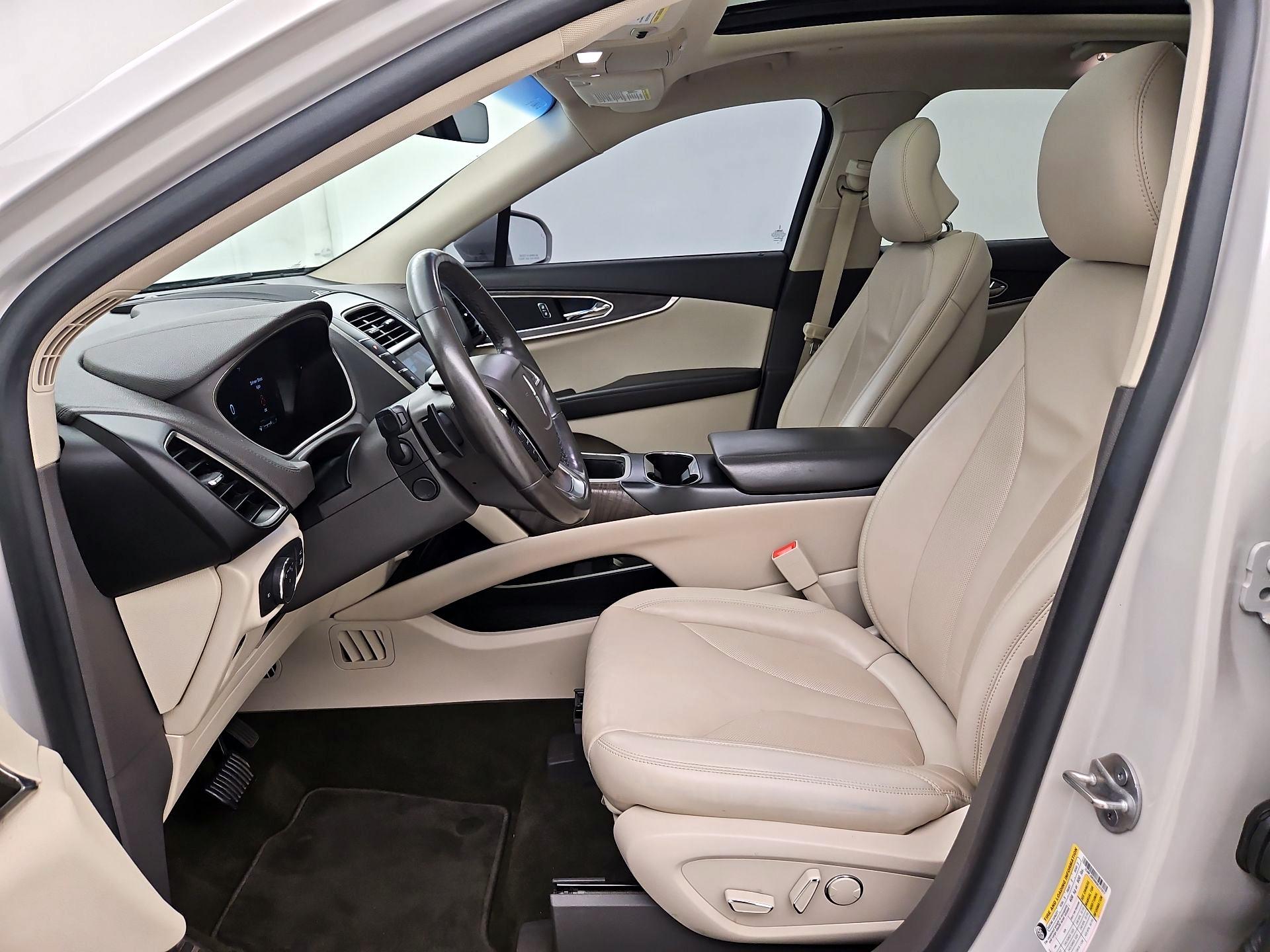 Thumbnail: 2019 Lincoln Nautilus - 11