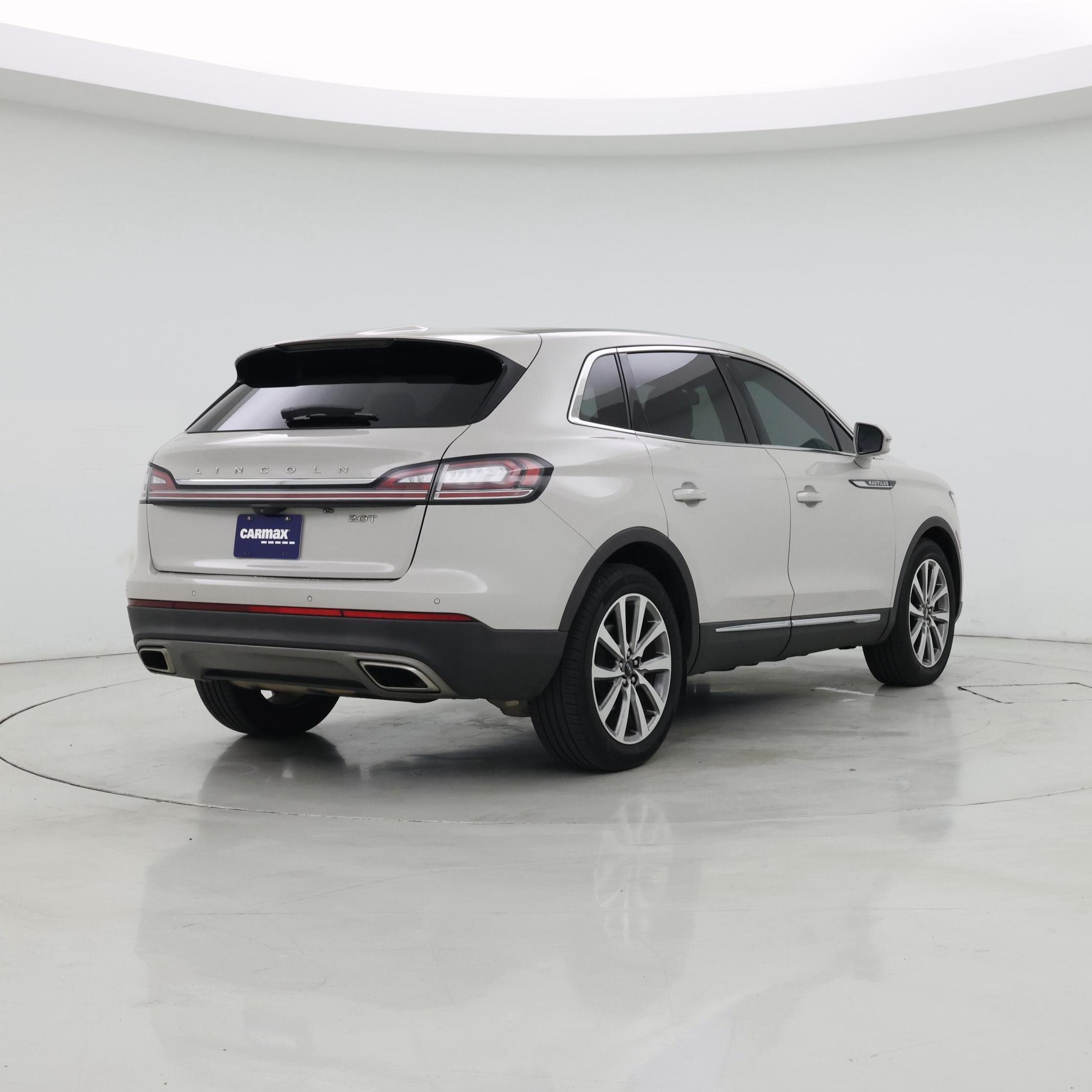 Thumbnail: 2019 Lincoln Nautilus - 8