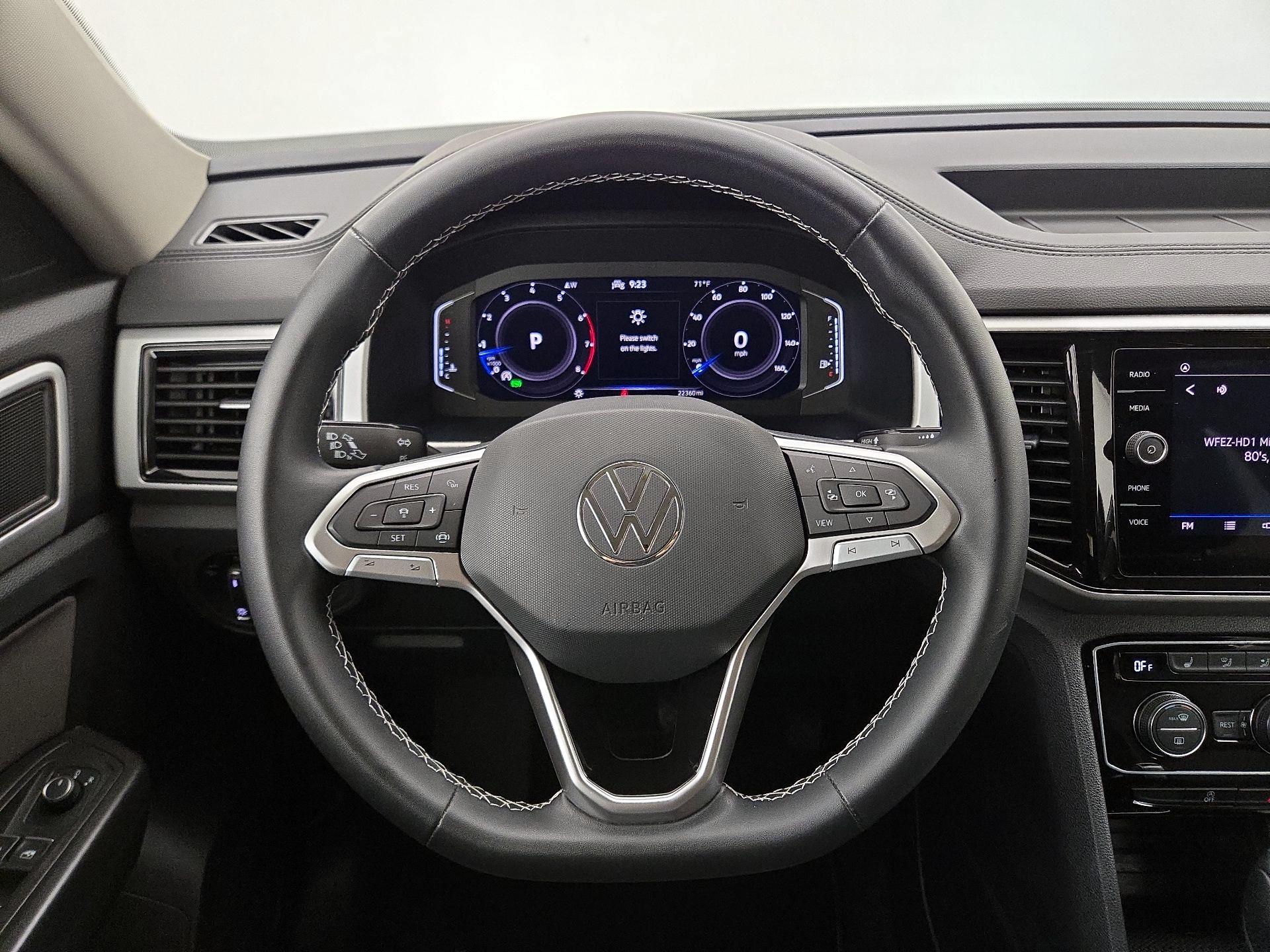 Thumbnail: 2022 Volkswagen Atlas - 10