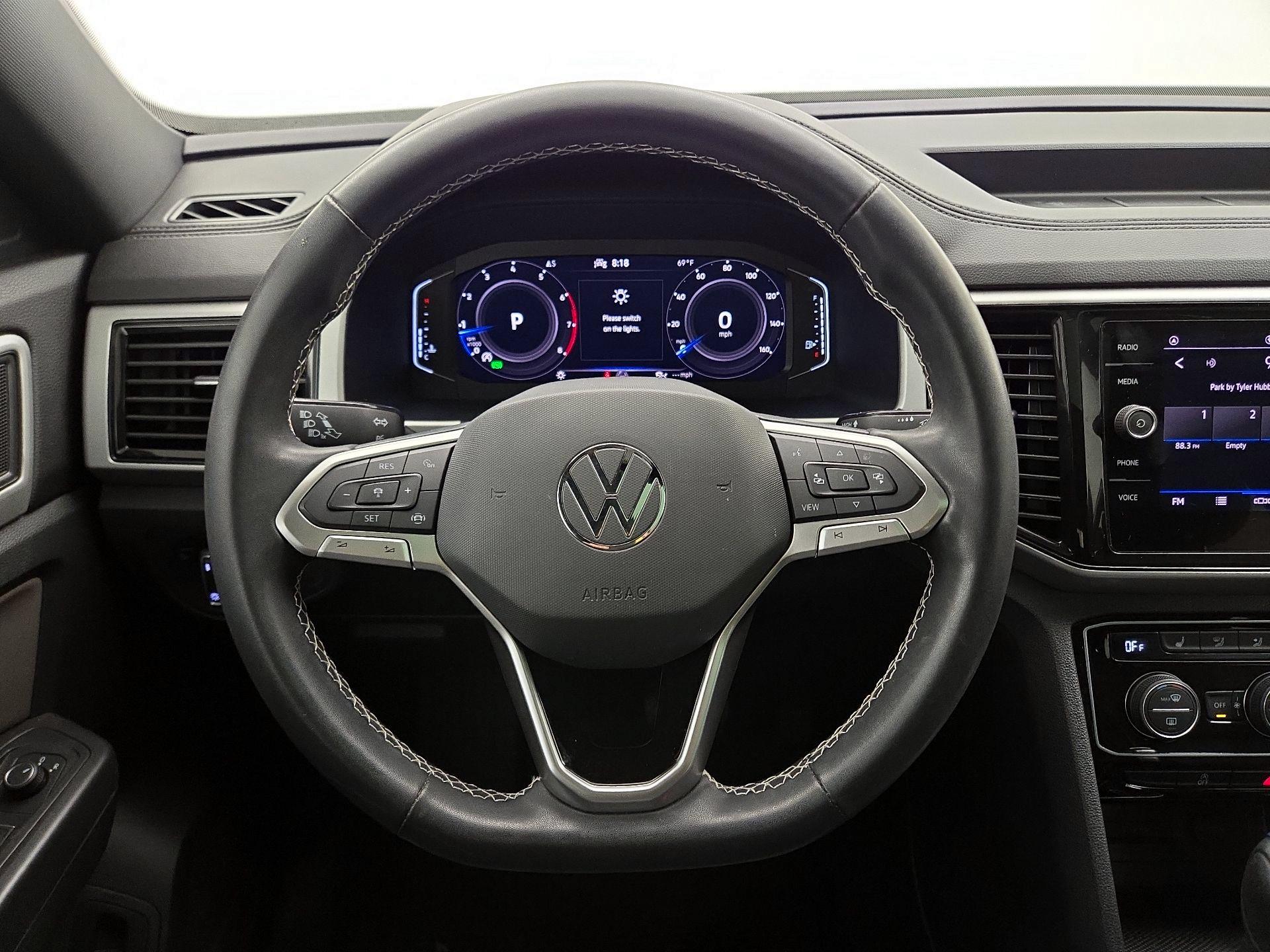 Thumbnail: 2022 Volkswagen Atlas - 10