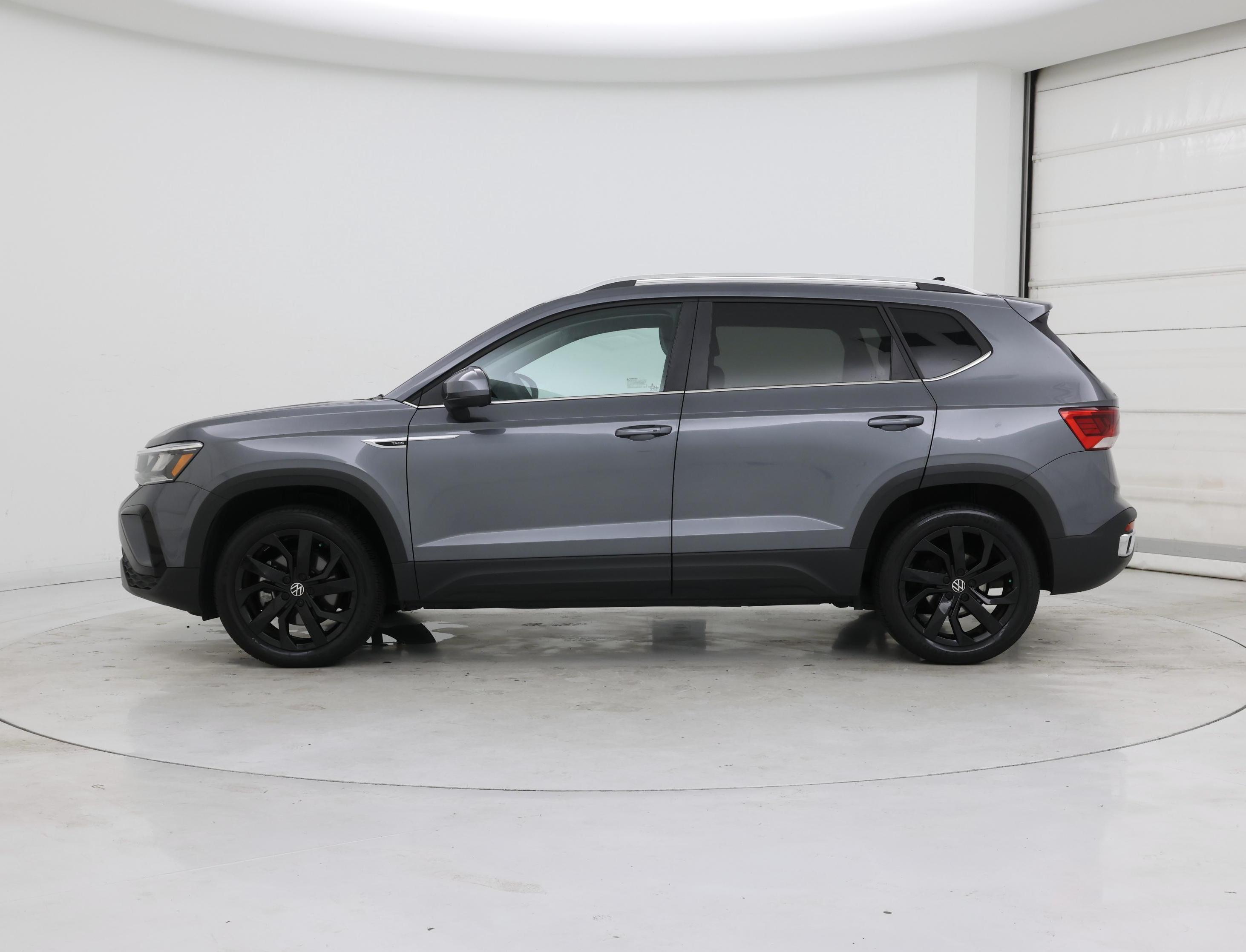 Thumbnail: 2022 Volkswagen Taos - 3